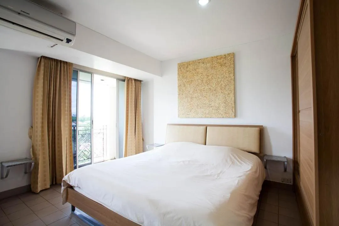 Bed in Galare Thong Tower