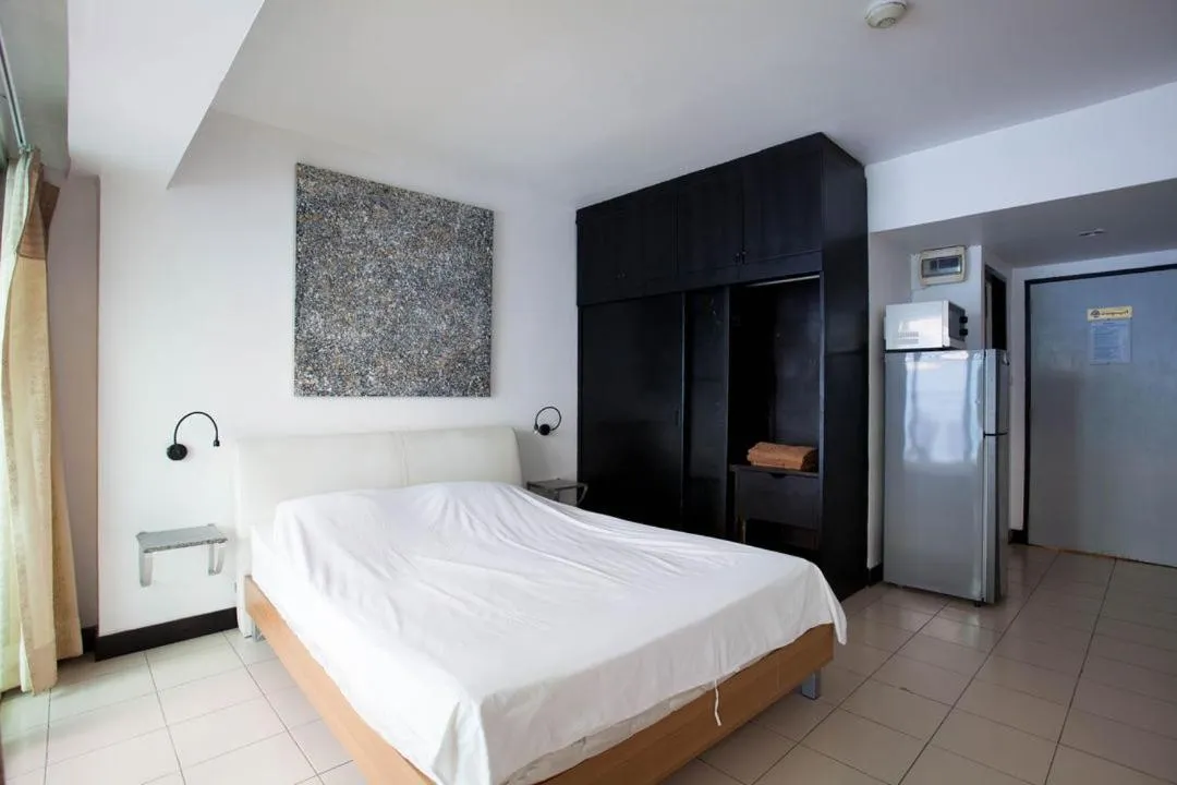 Bed in Galare Thong Tower