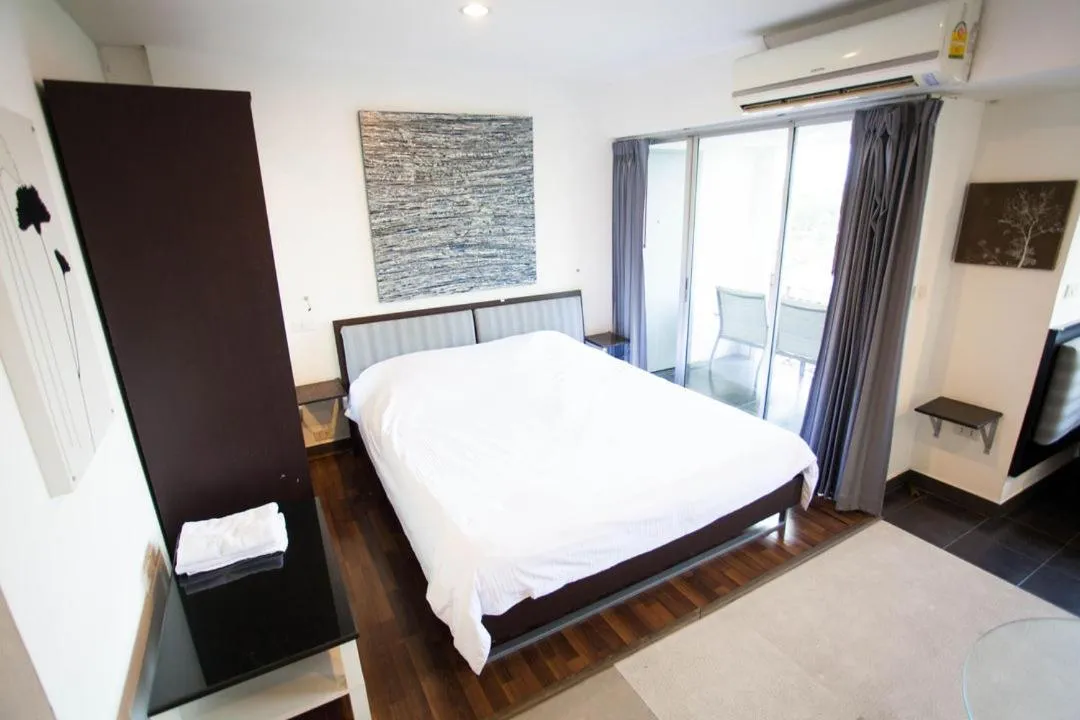 Bed in Galare Thong Tower