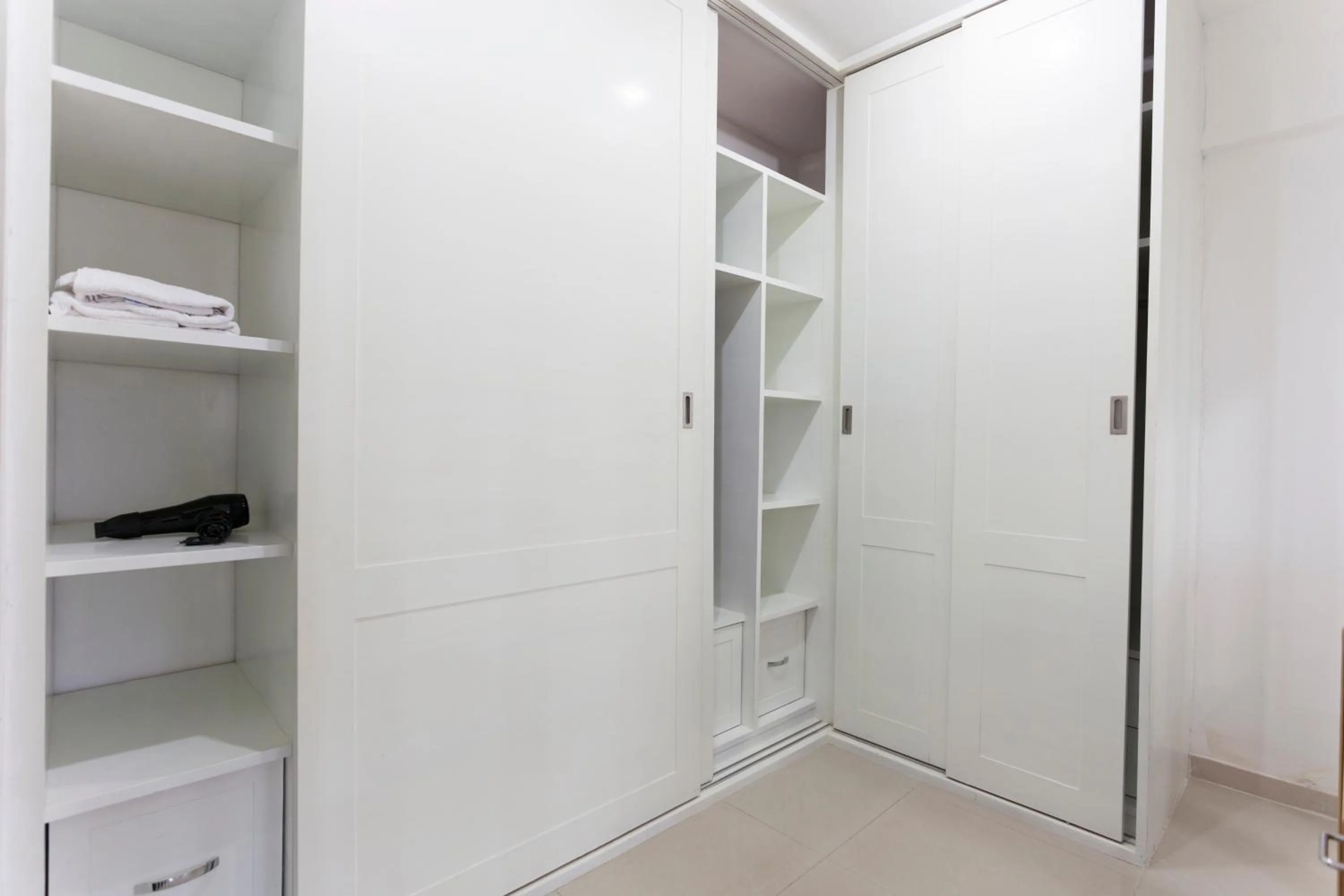 Other in Galare Thong Tower