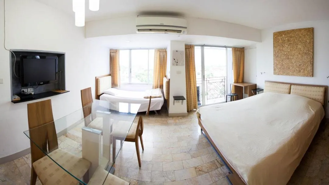 Bed in Galare Thong Tower