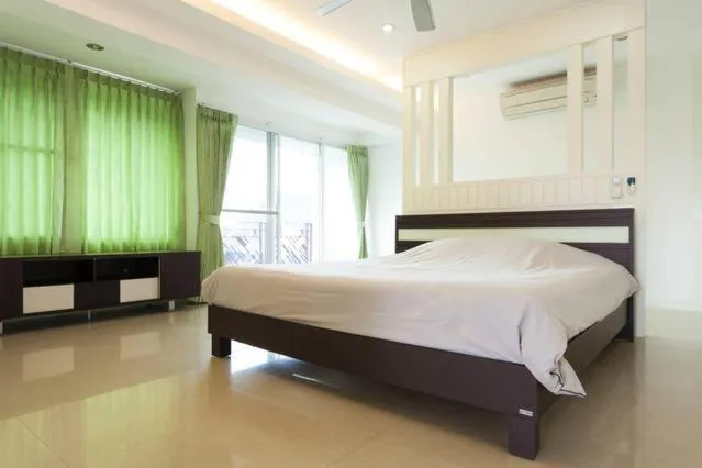 Bed in Galare Thong Tower