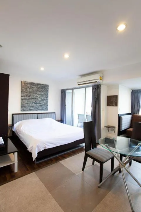 Bed in Galare Thong Tower