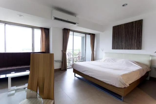 Photo of the whole room, Bed in Galare Thong Tower