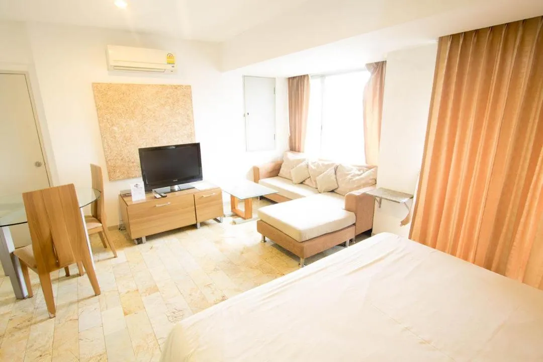 Bed in Galare Thong Tower