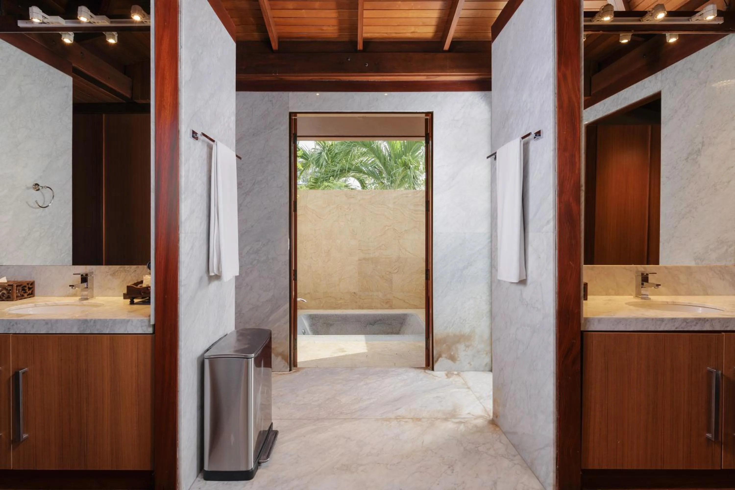 Bathroom in Luxury 4 pool Seaview 6 bedroom Villa on Surin Hill