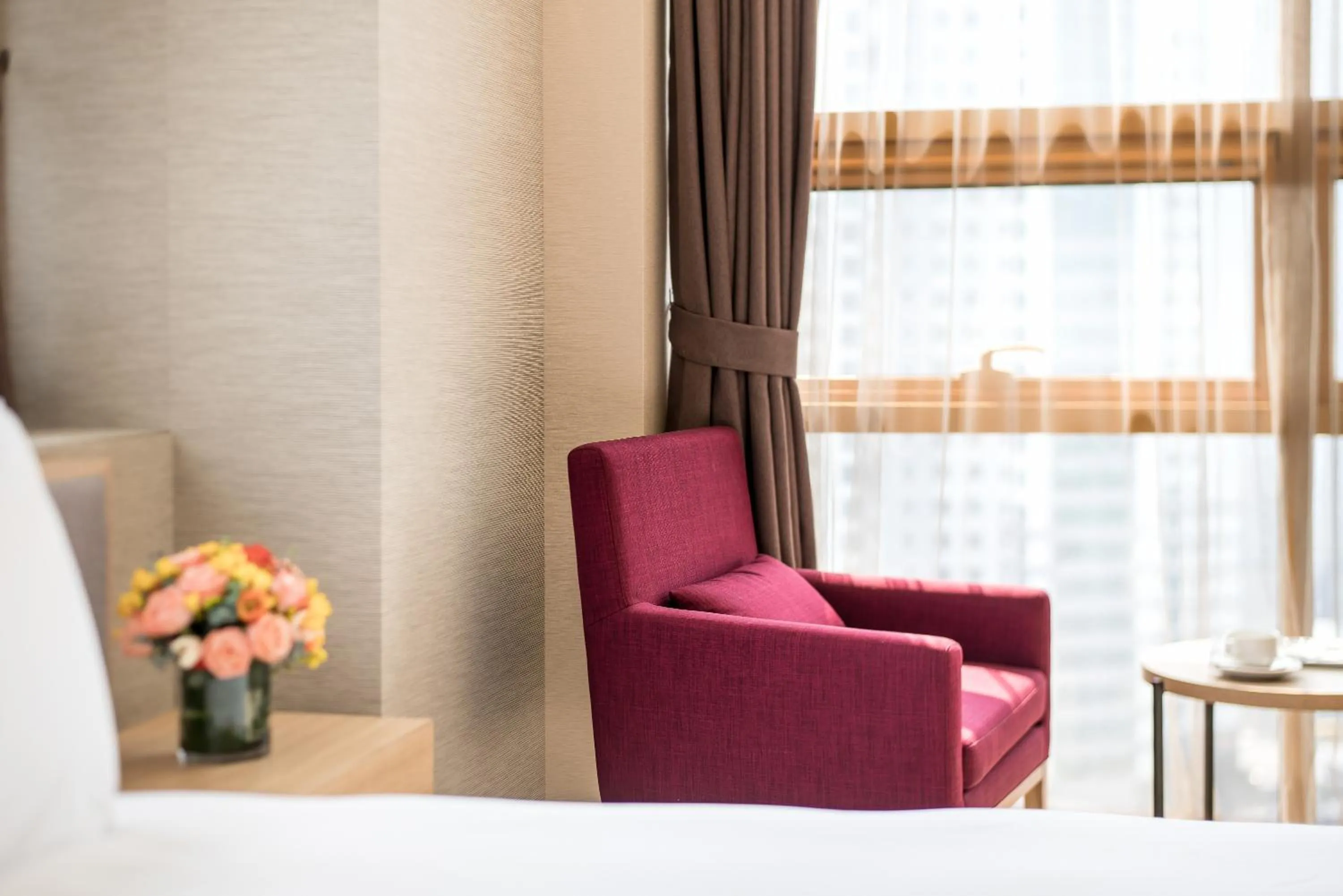 Seating area in Gloucester Hotel Incheon