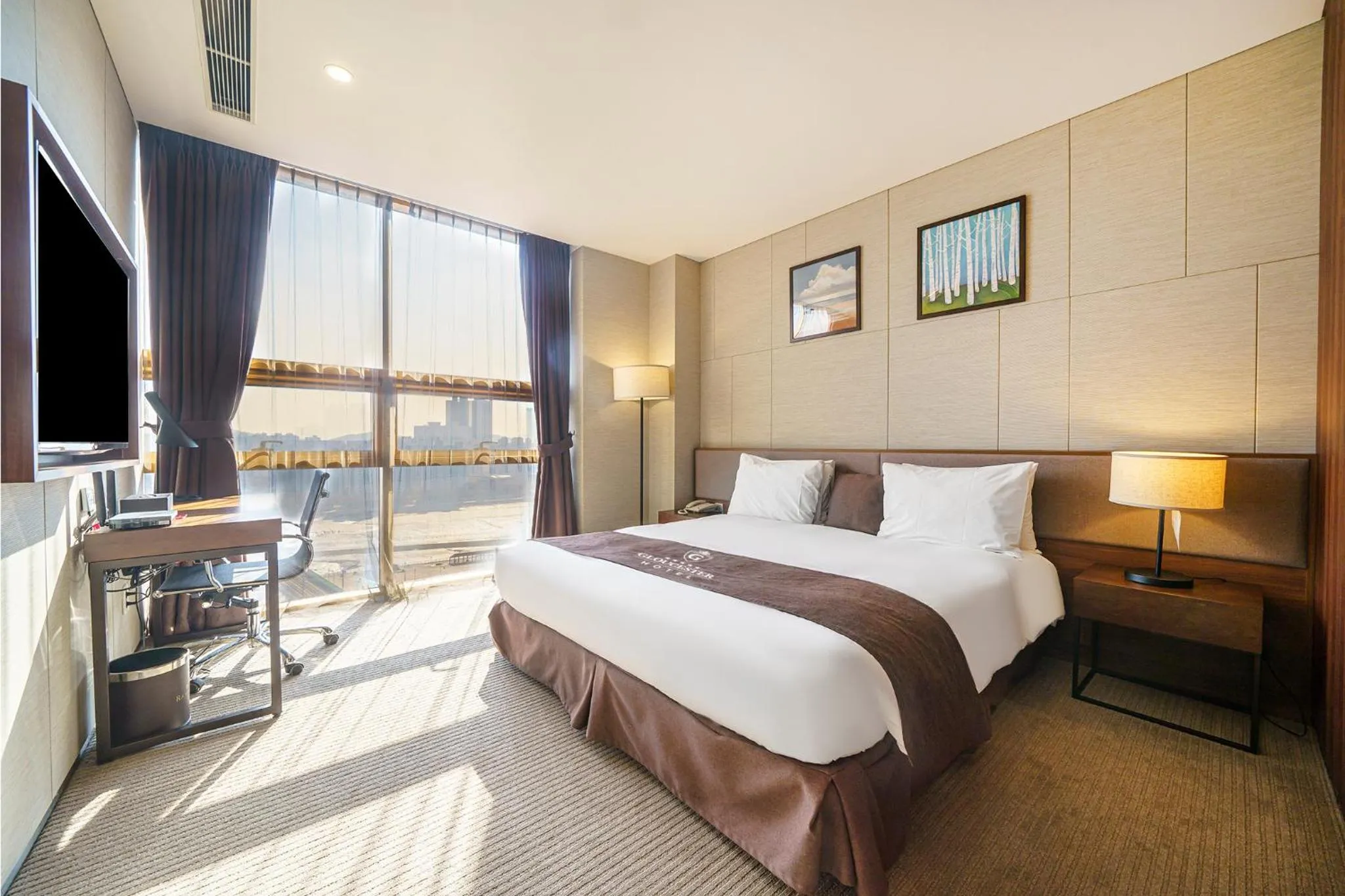 Bed in Gloucester Hotel Incheon