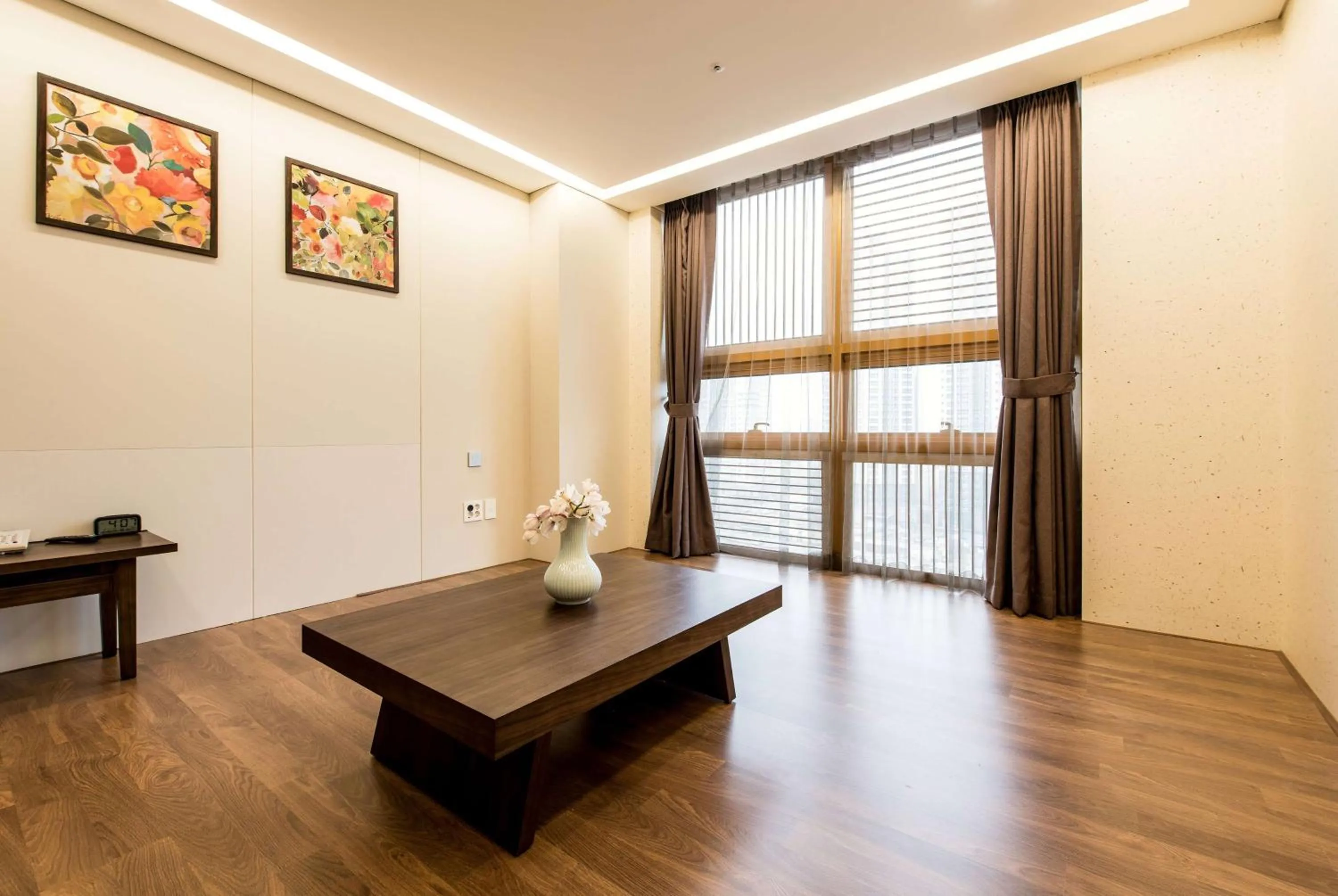 Photo of the whole room in Gloucester Hotel Incheon