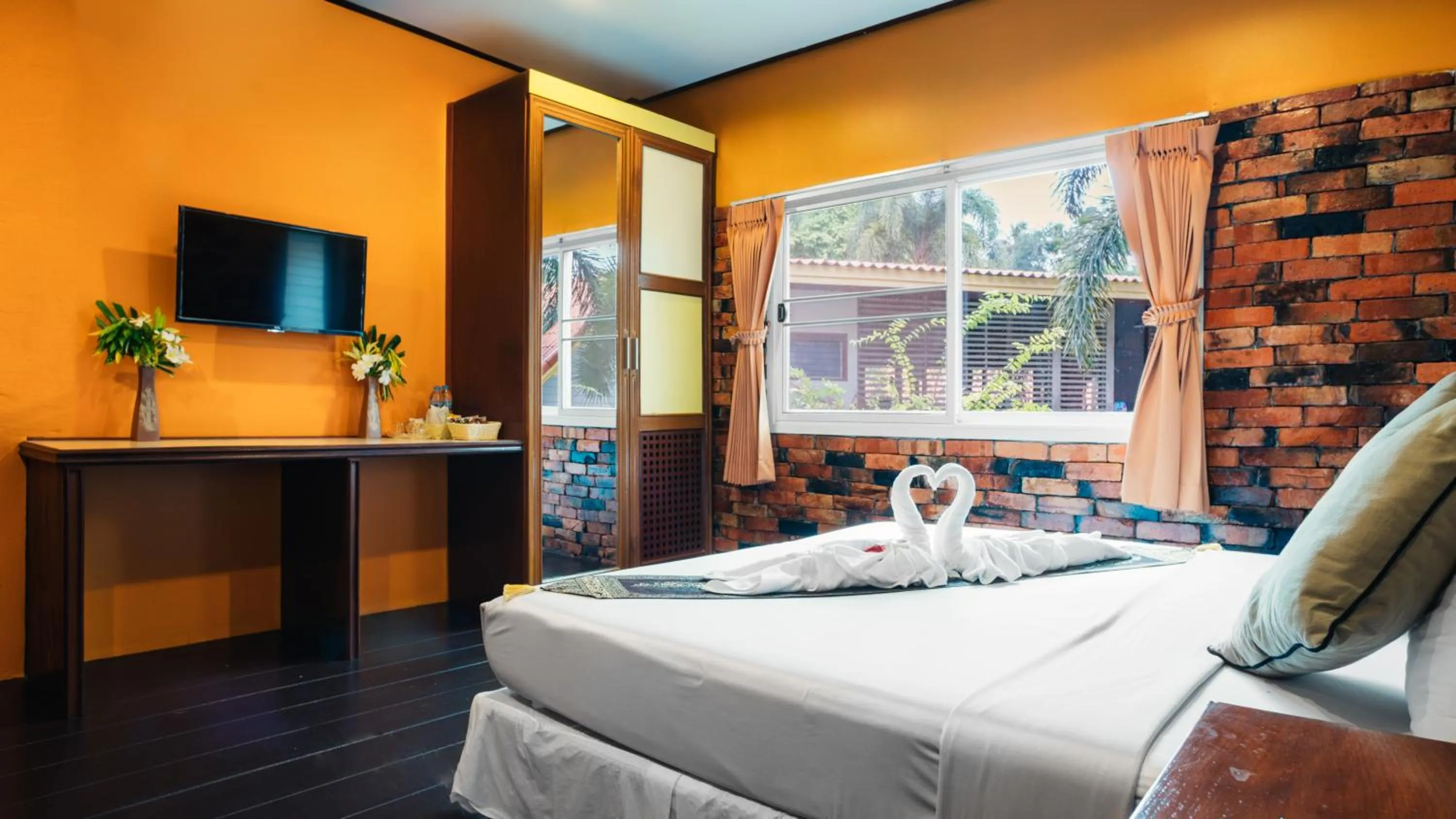 Photo of the whole room in Adang Island Resort