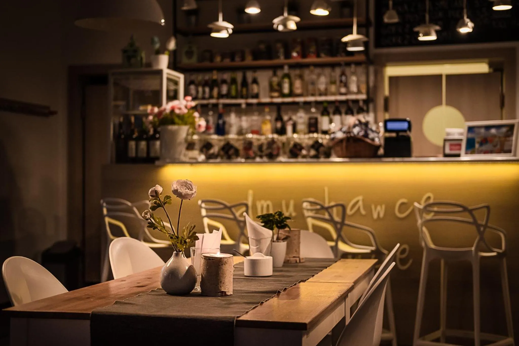 Restaurant/places to eat in Cicha Zdrój