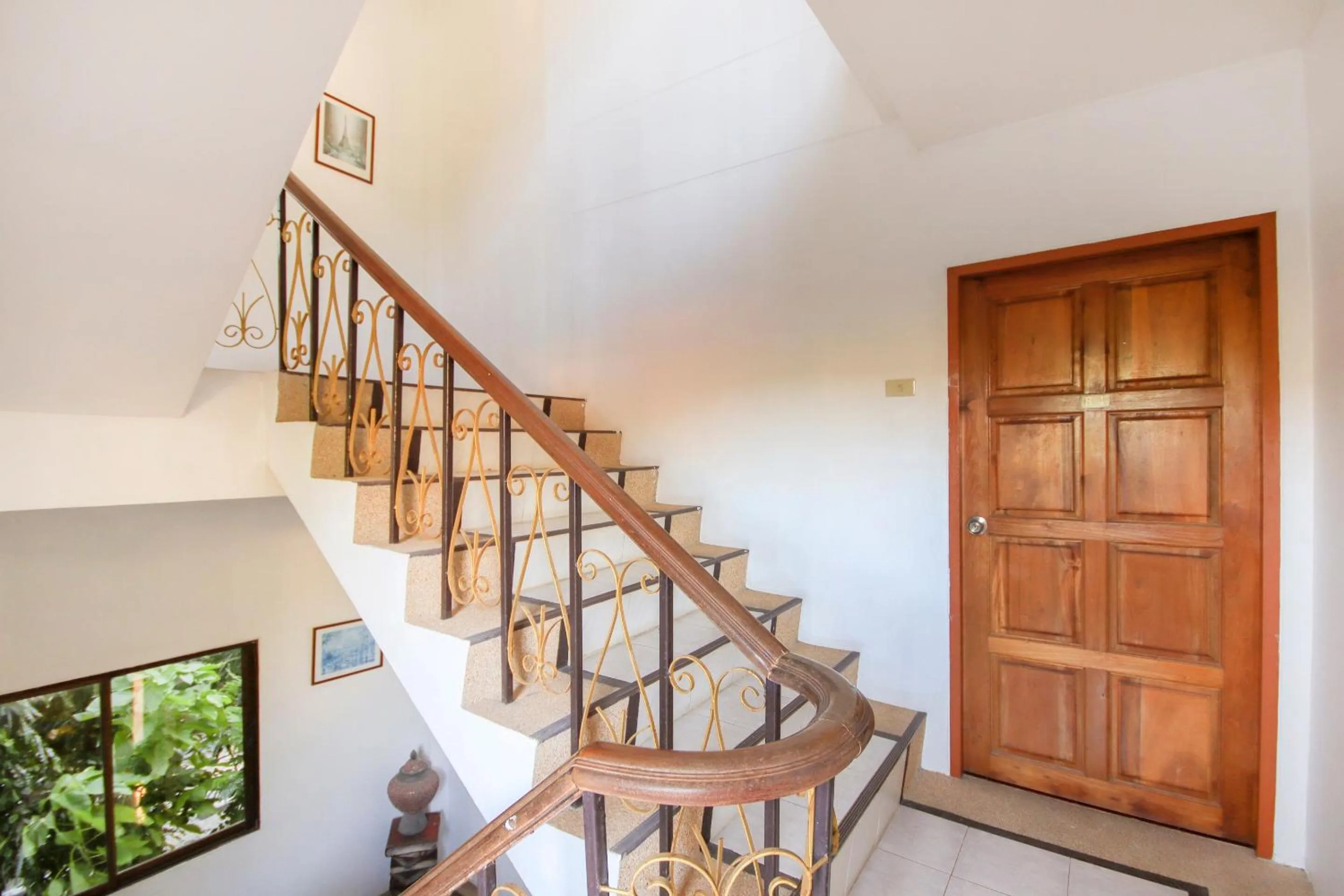 Lobby or reception in Ban Elephant Blanc Apartment