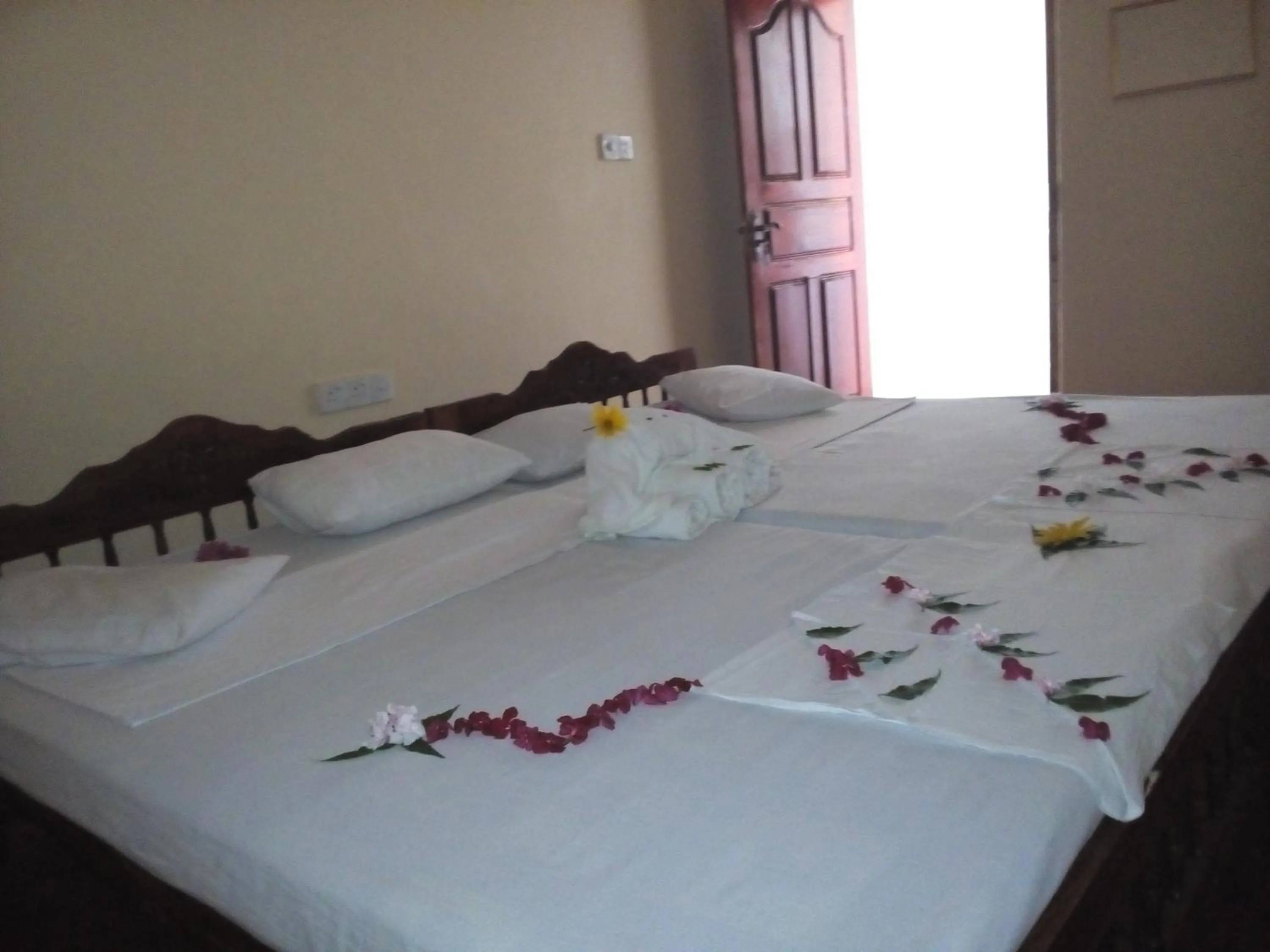 Day, Bed in Thirumalai Park