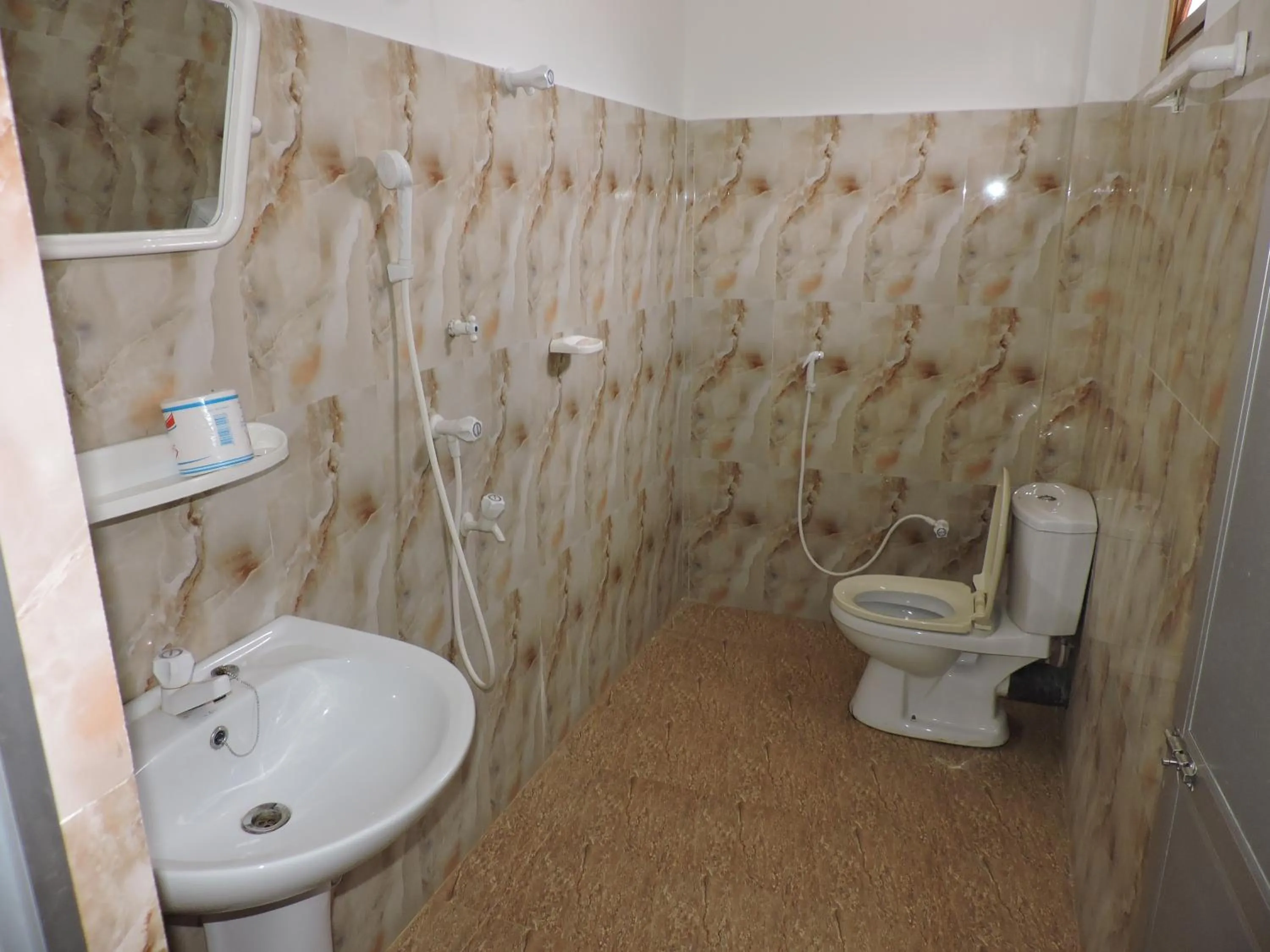 Bathroom in Thirumalai Park