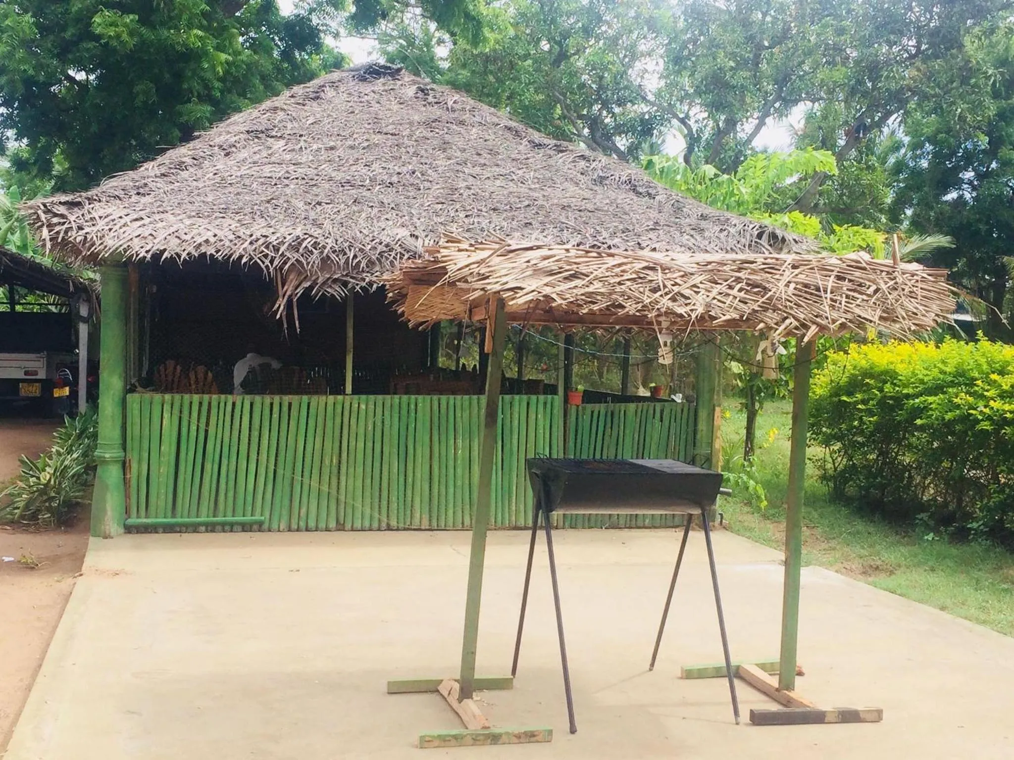BBQ facilities in Thirumalai Park