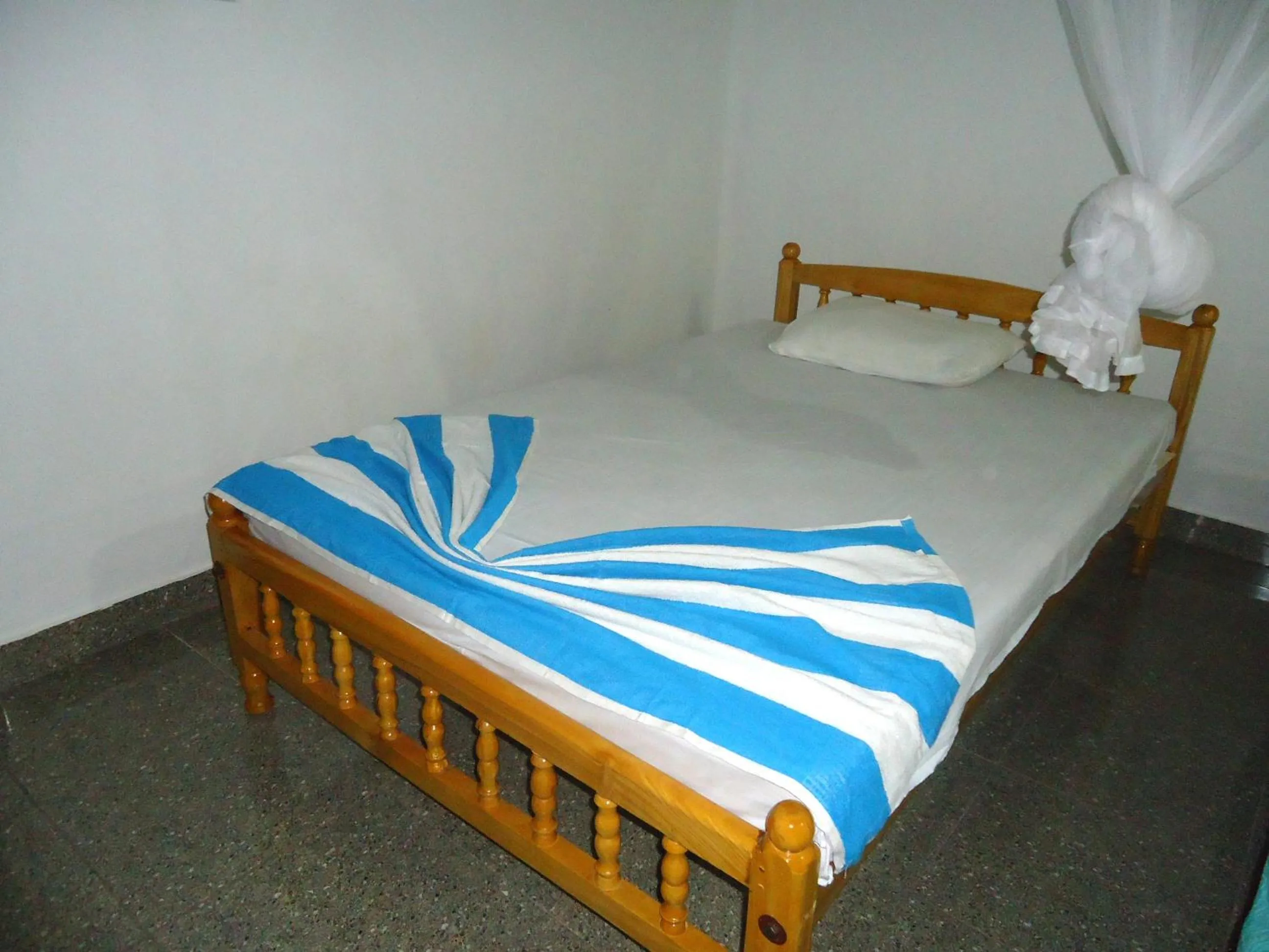 Bed in Thirumalai Park