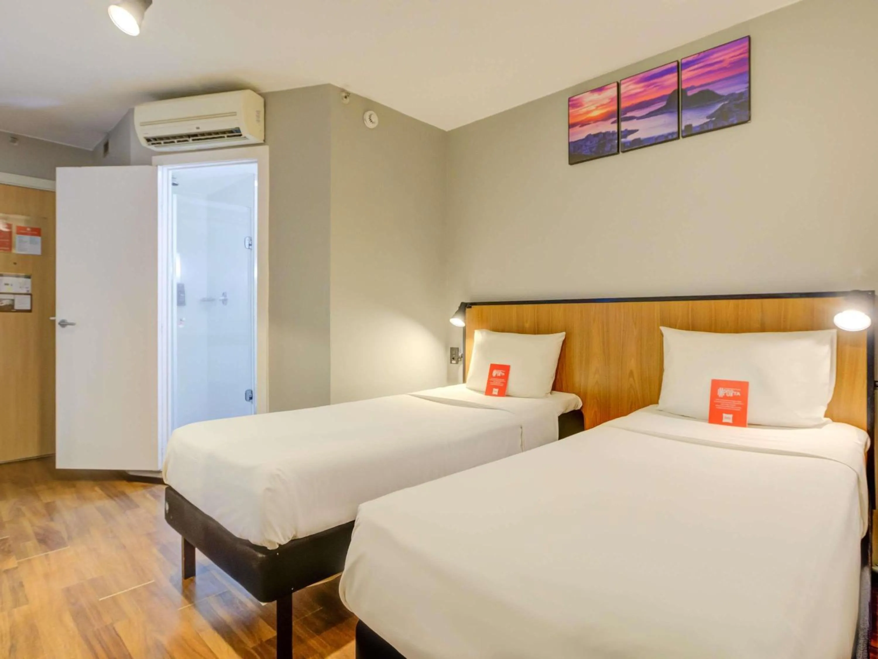 Bedroom, Bed in ibis Copacabana Posto 2