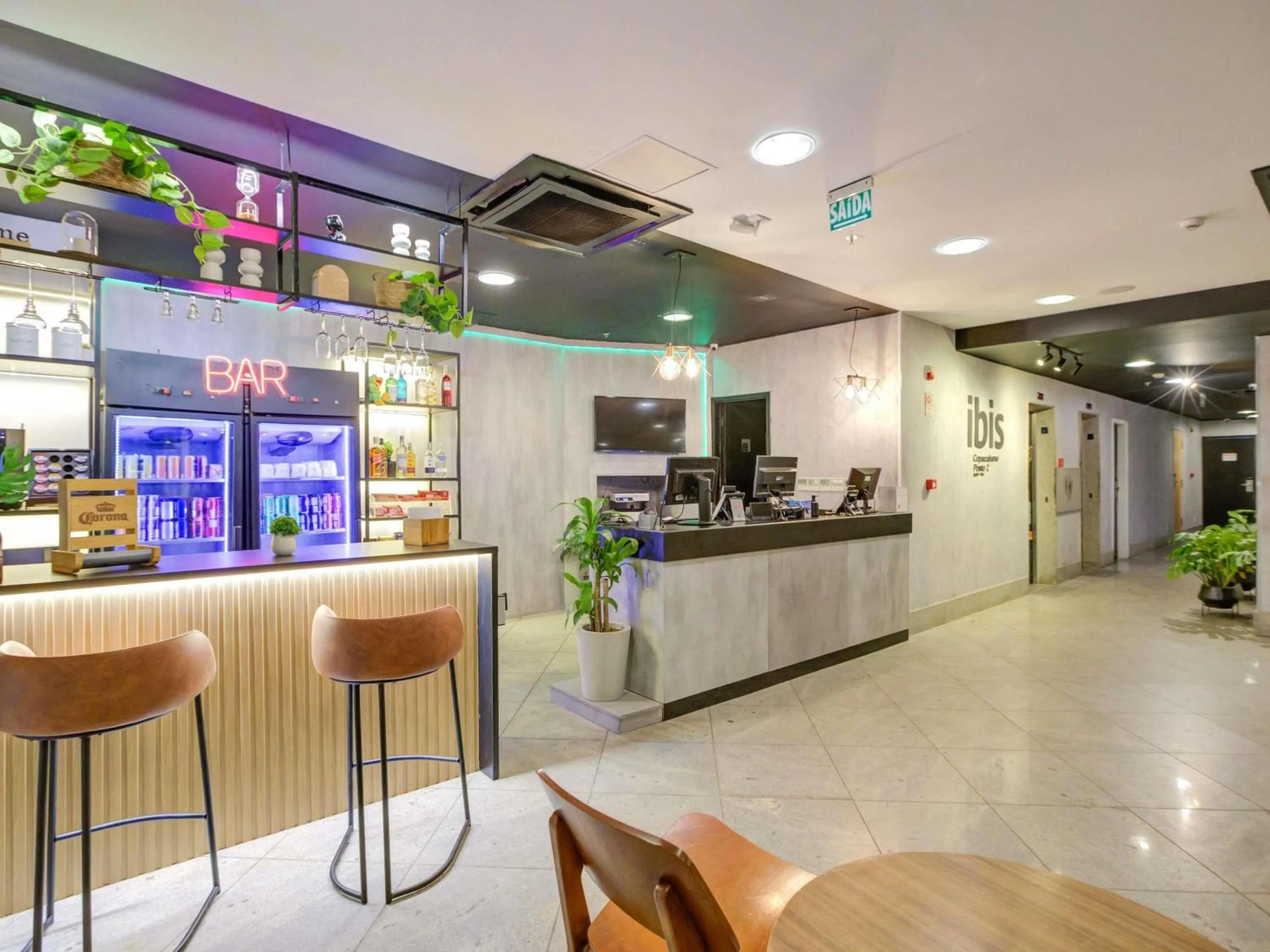 Property building in ibis Copacabana Posto 2