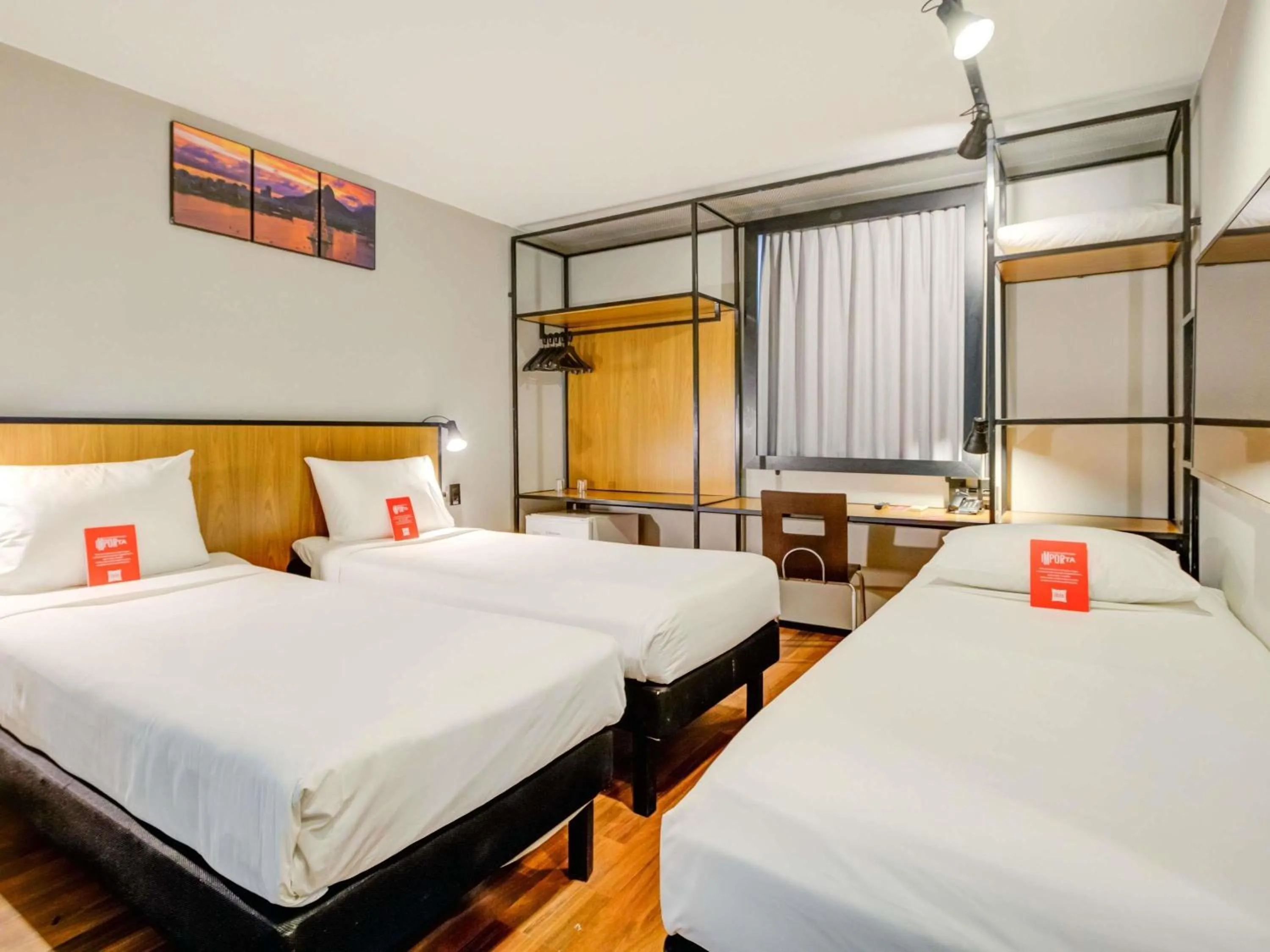 Bedroom, Bed in ibis Copacabana Posto 2