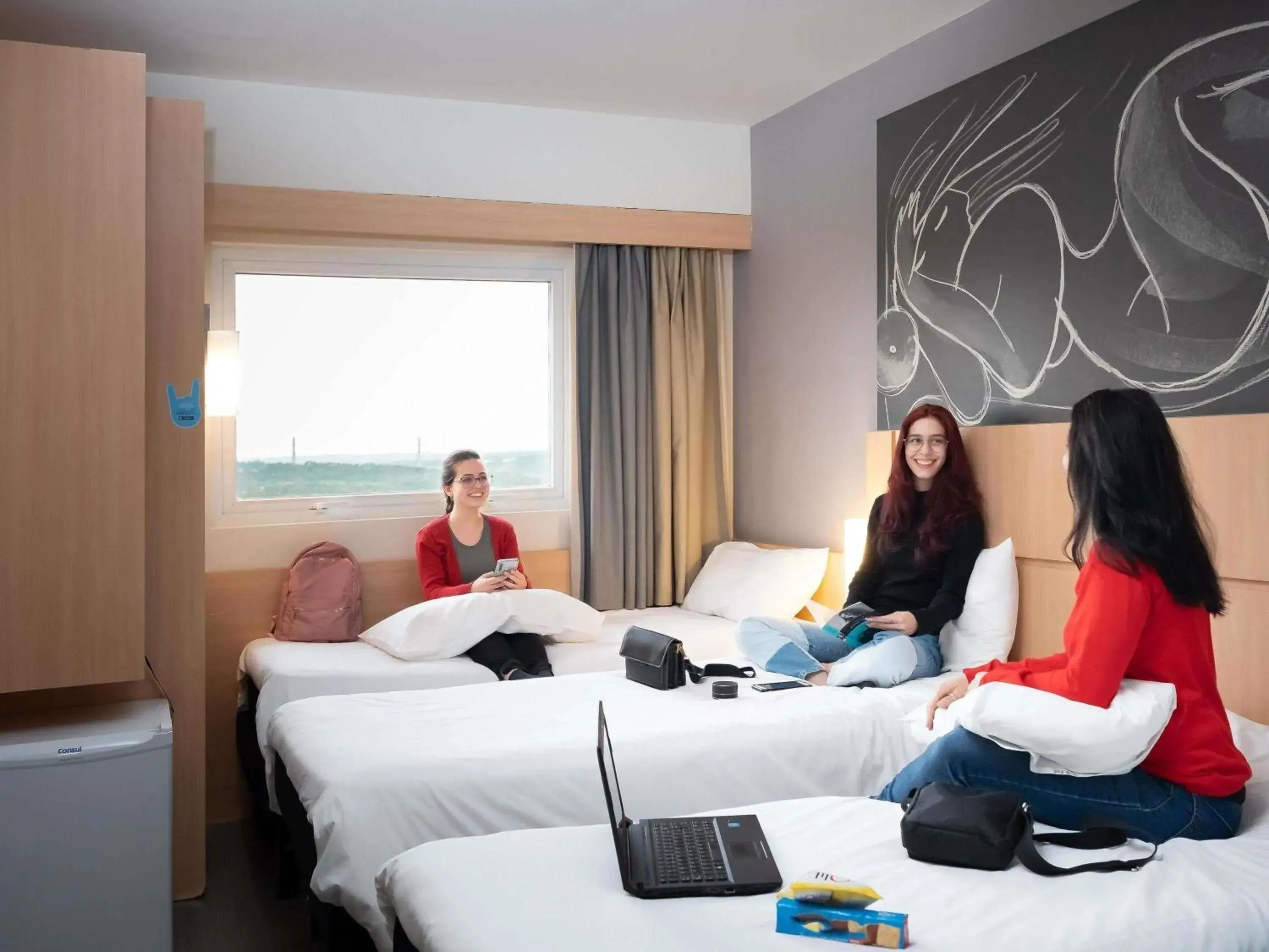 Standard Room With Three Single Beds in Ibis Foz do Iguaçu Standard Room With Three Single Beds in Ibis Foz do Iguaçu