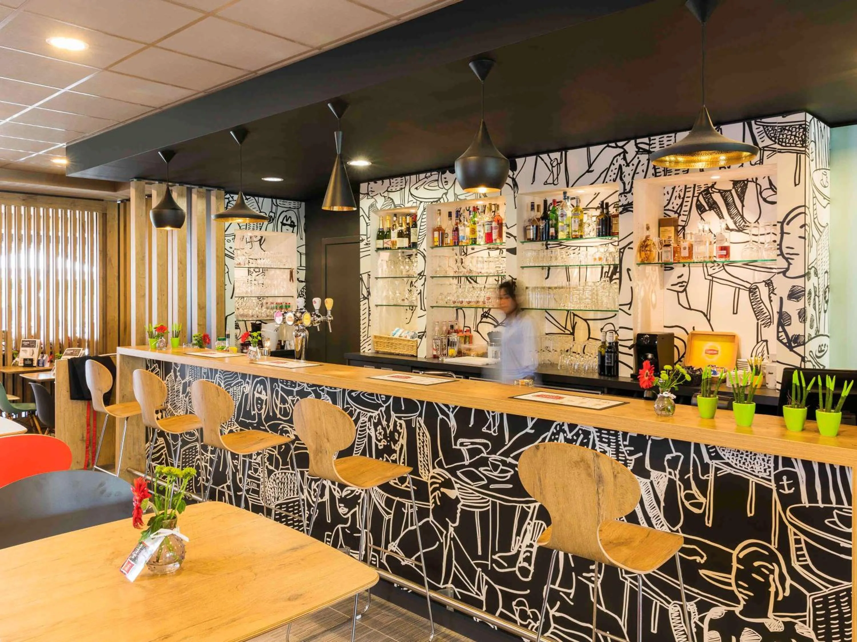 Lounge or bar in ibis De Haan