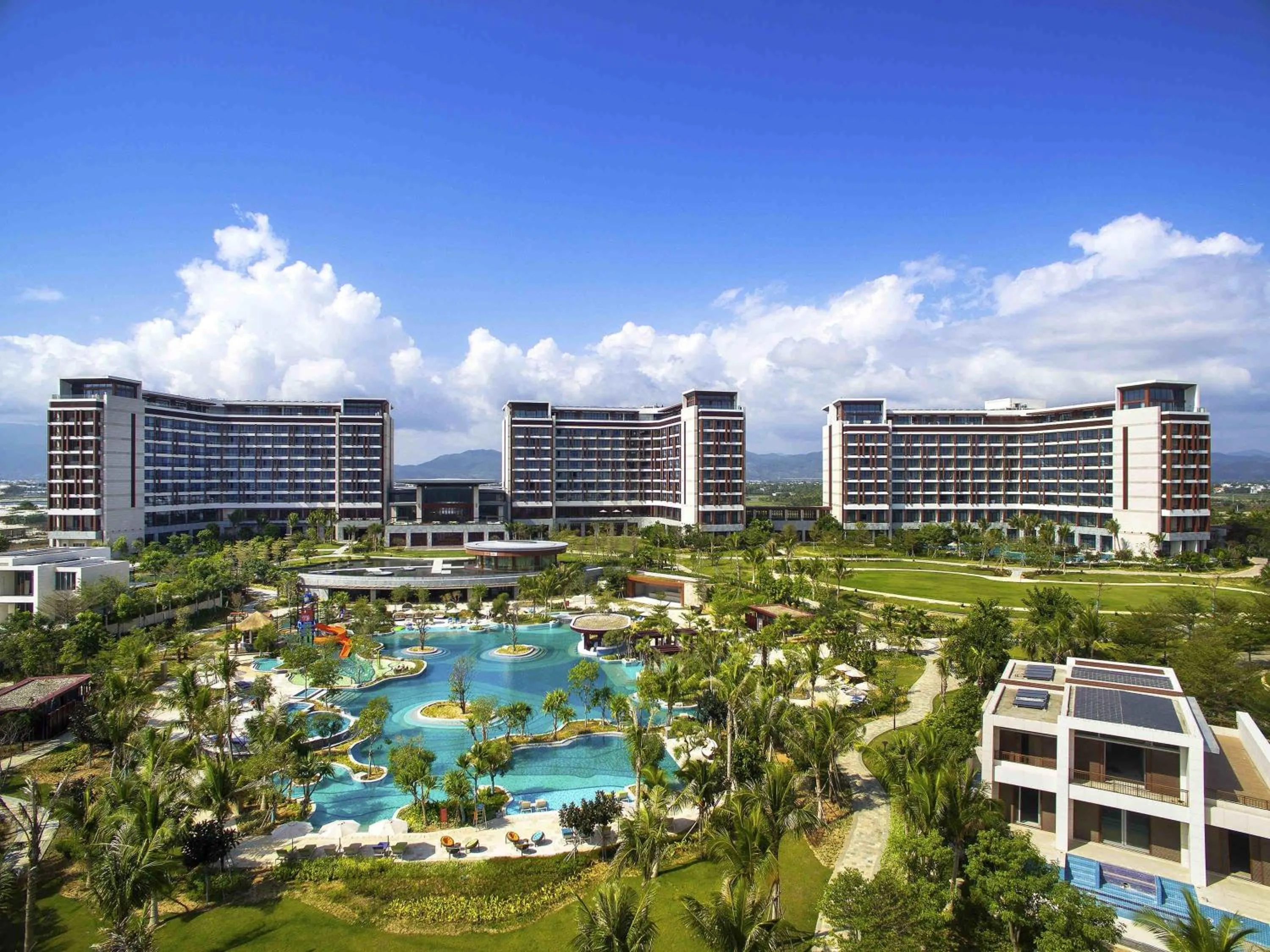 Property building in Sofitel Sanya Leeman Resort