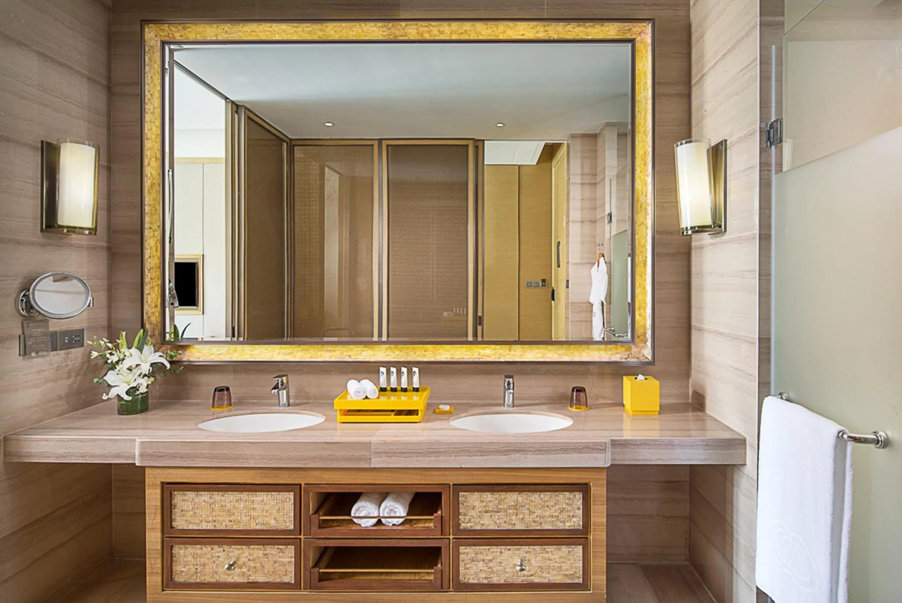 Decorative detail in Sofitel Sanya Leeman Resort