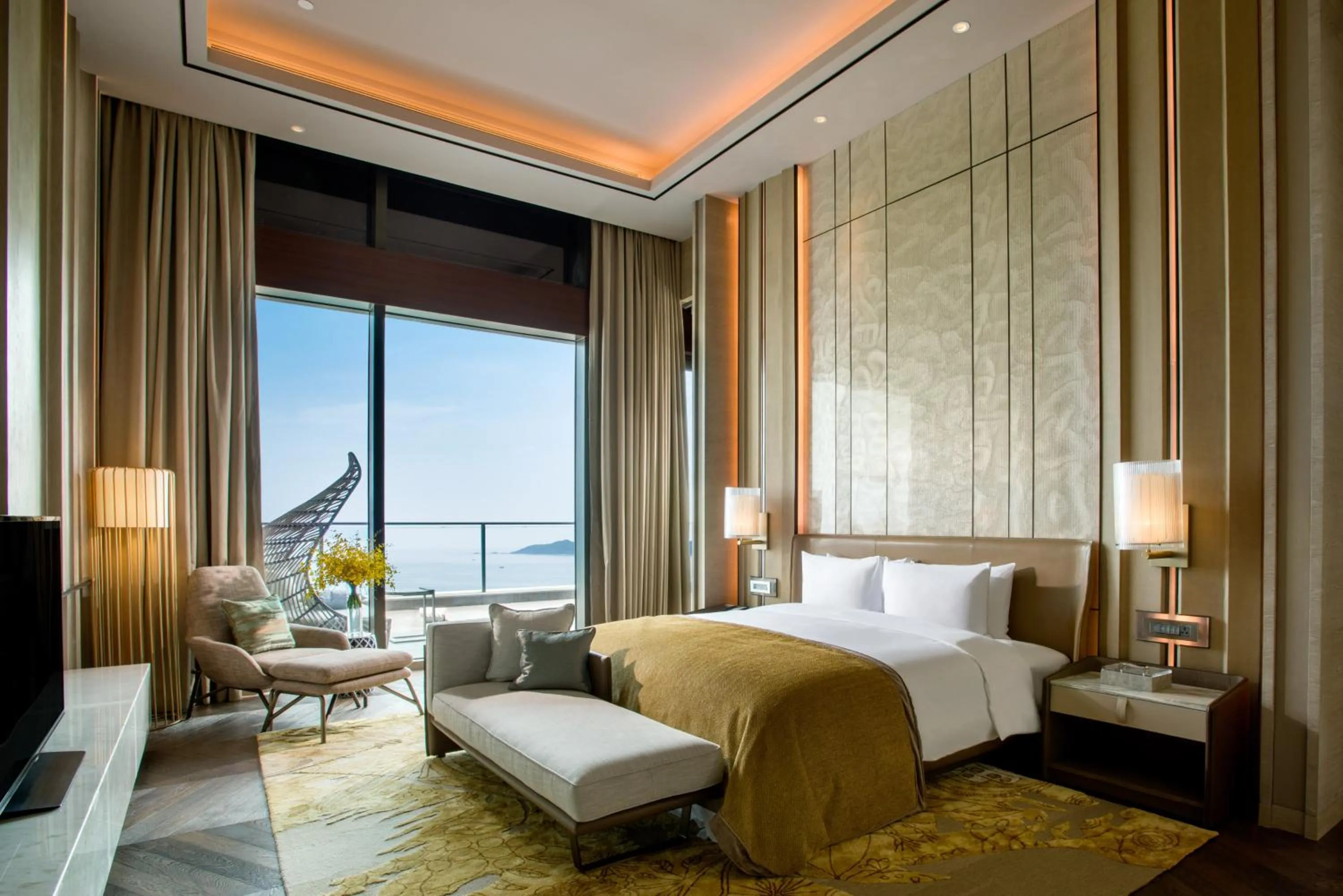 Property building, Bed in Sofitel Sanya Leeman Resort
