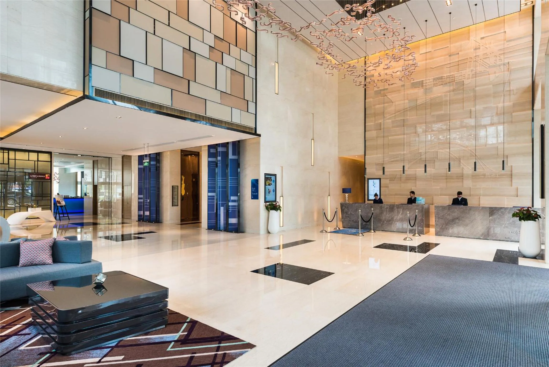 Lobby or reception in Novotel Ningbo East