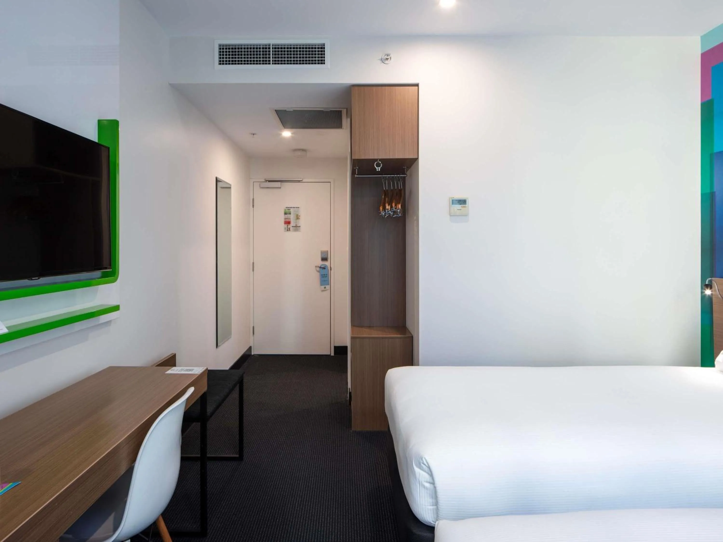 Bedroom, Bed in ibis Styles Brisbane Elizabeth Street