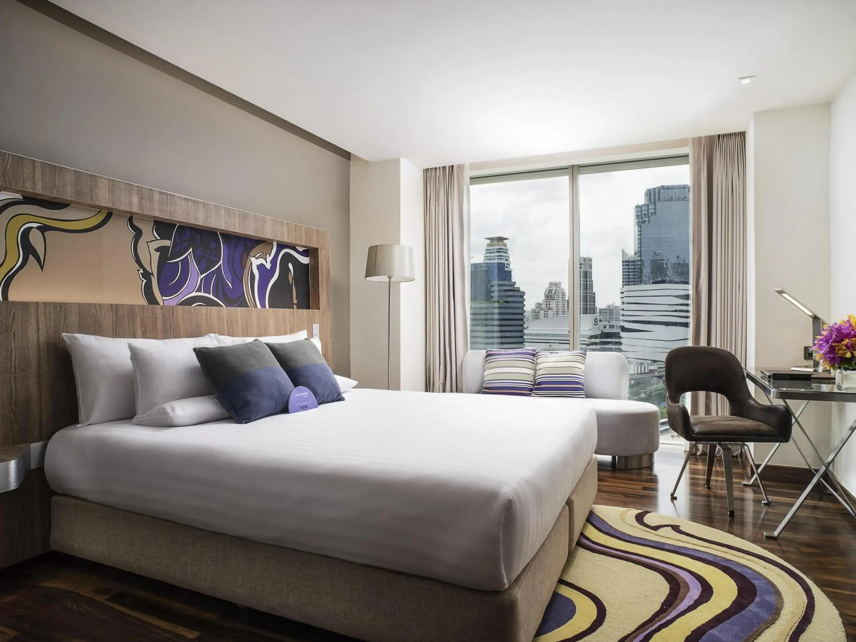 Executive Deluxe King Room with Lounge Access in Novotel Bangkok Sukhumvit 20 Executive Deluxe King Room with Lounge Access in Novotel Bangkok Sukhumvit 20
