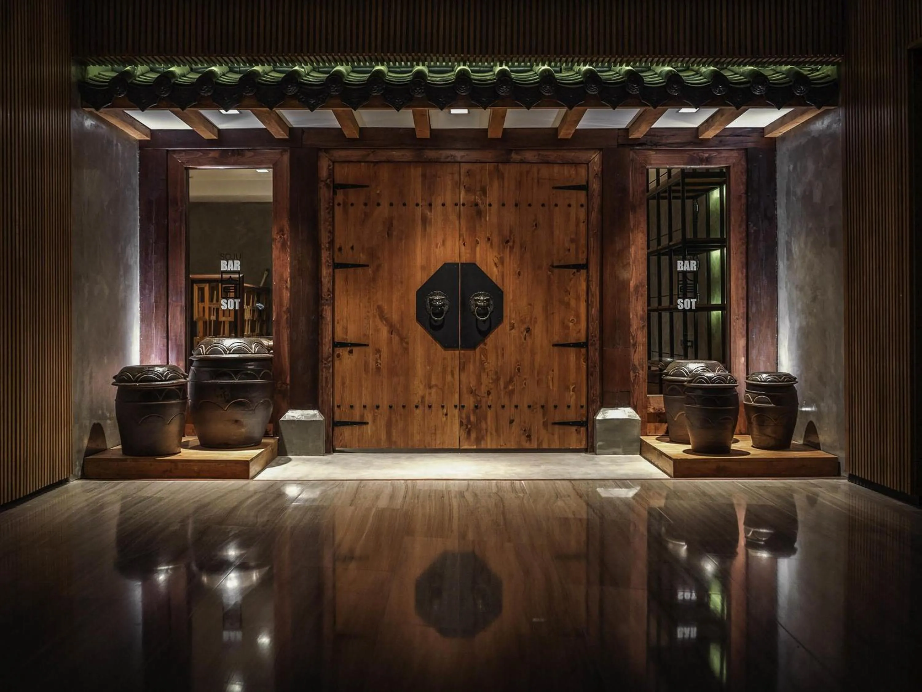 Lounge or bar in Novotel Bangkok Sukhumvit 20