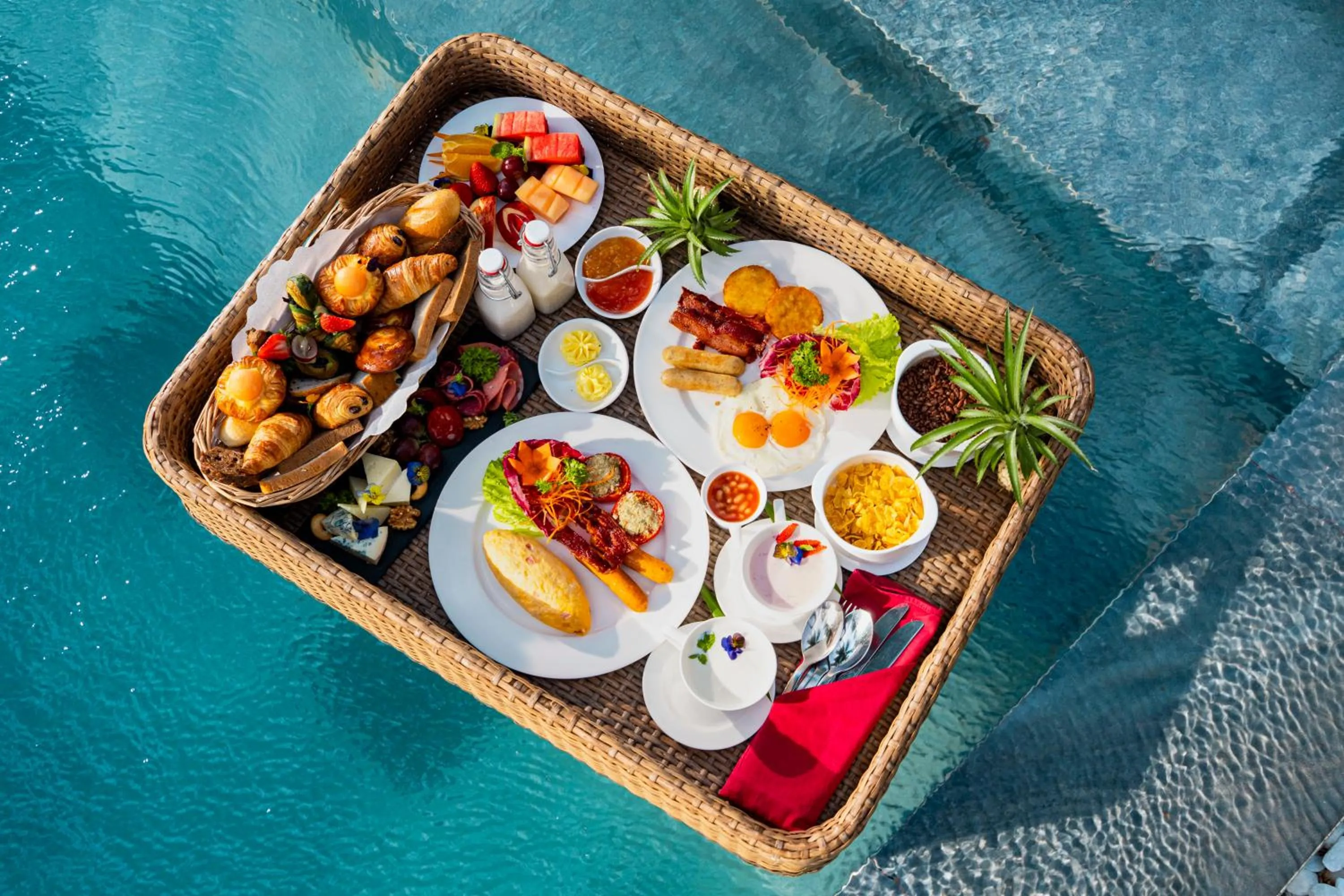 Food and drinks in Novotel Phu Quoc Resort