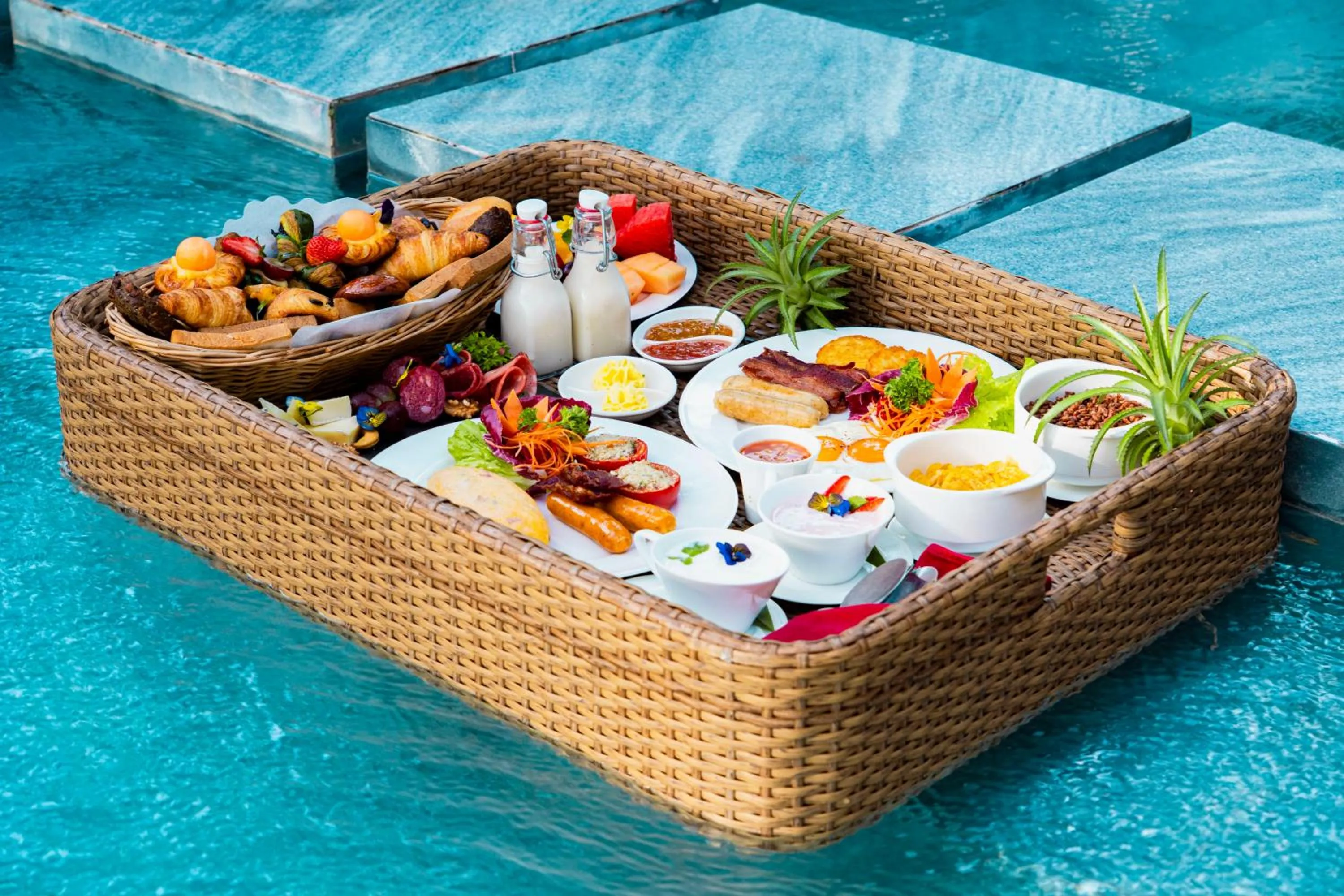 Food and drinks in Novotel Phu Quoc Resort