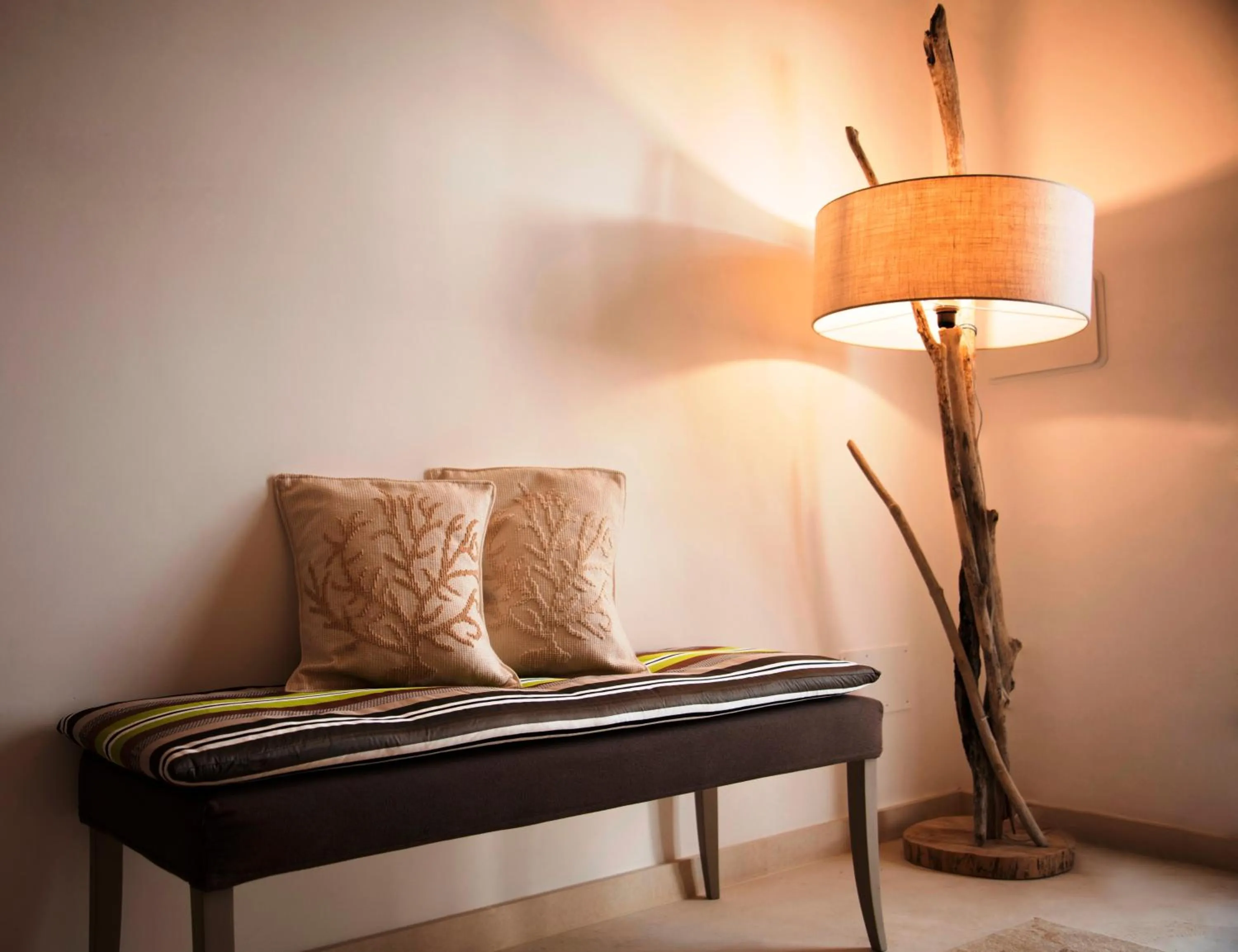 Decorative detail in Scilla Maris Charming Suites