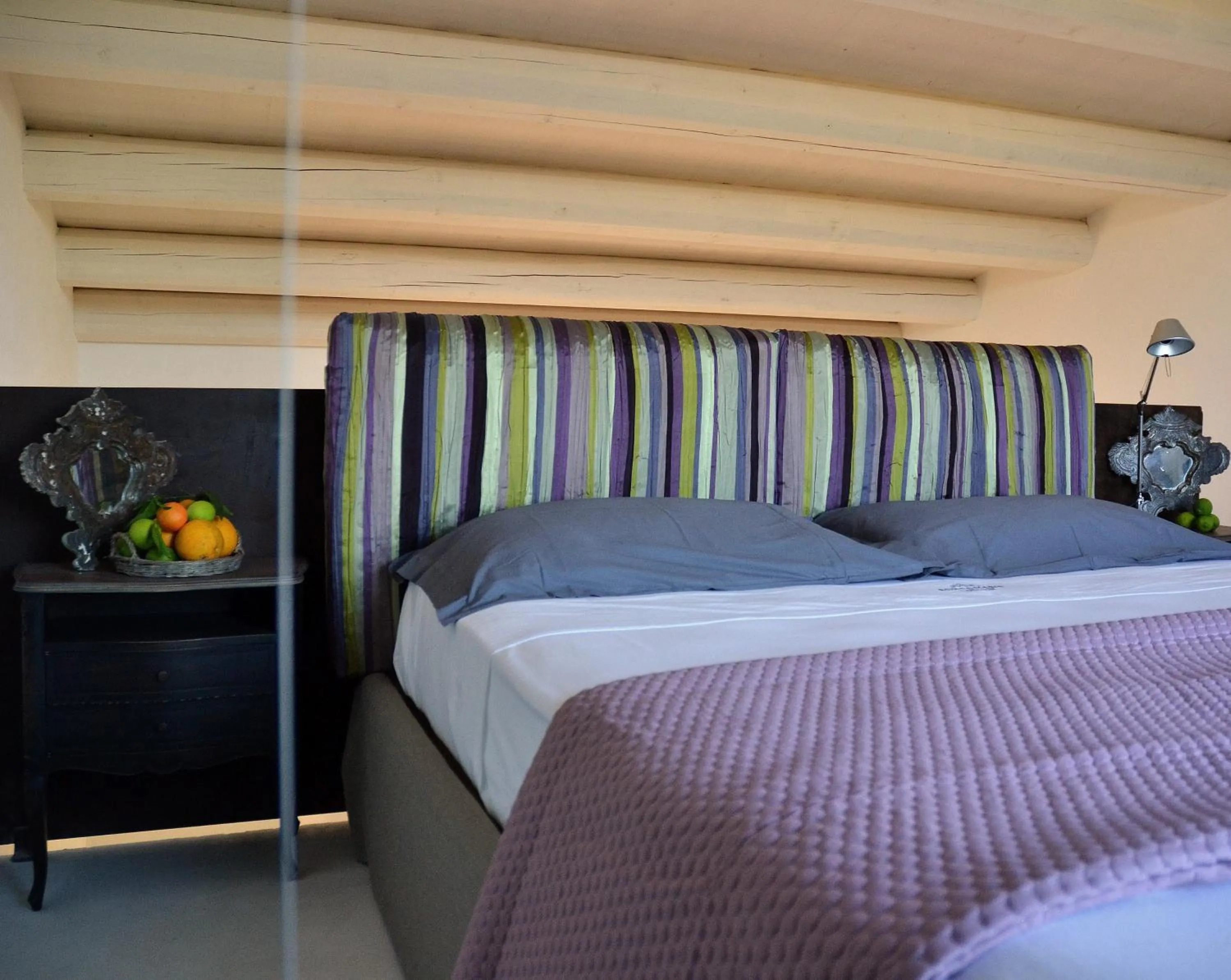 Bed in Scilla Maris Charming Suites