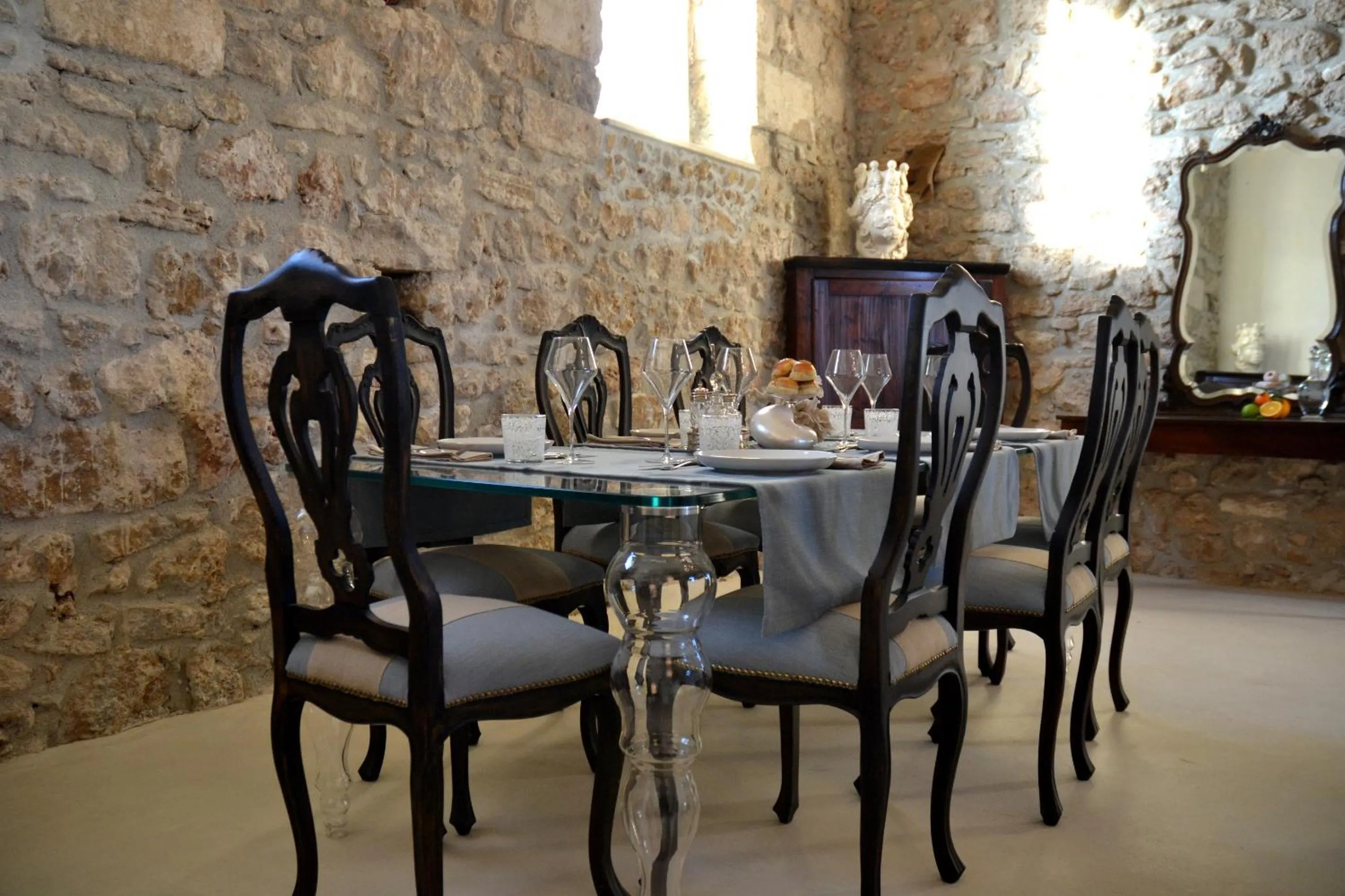 Restaurant/places to eat in Scilla Maris Charming Suites