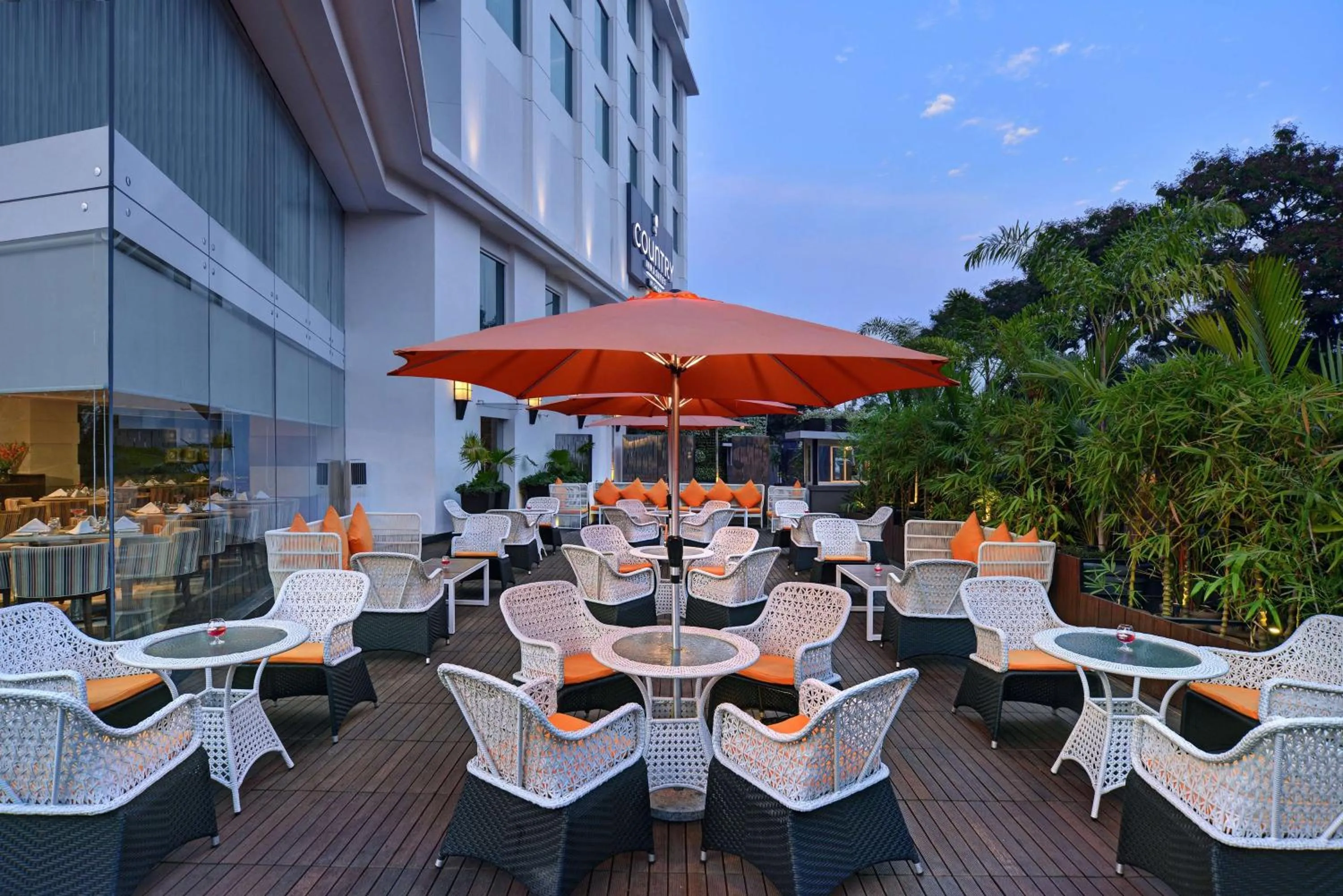Restaurant/places to eat in Country Inns & Suites By Radisson Manipal