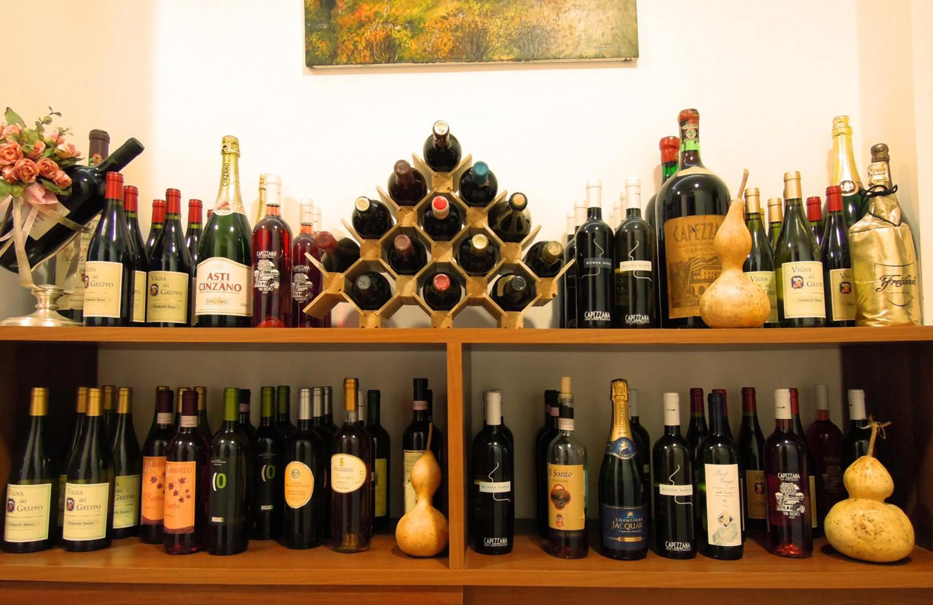 Lounge or bar in Hotel Ambrogini