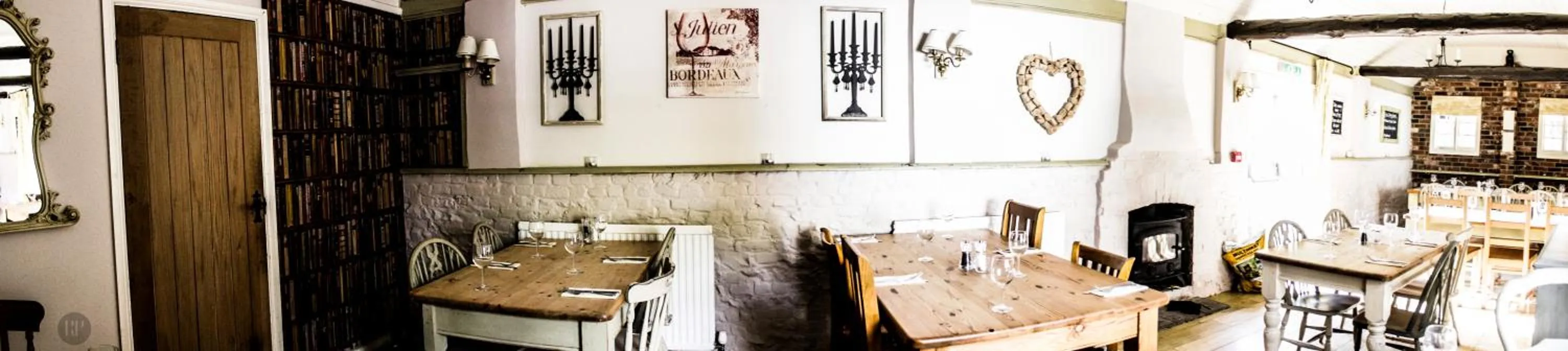 Dining area in The White Lion, Soberton
