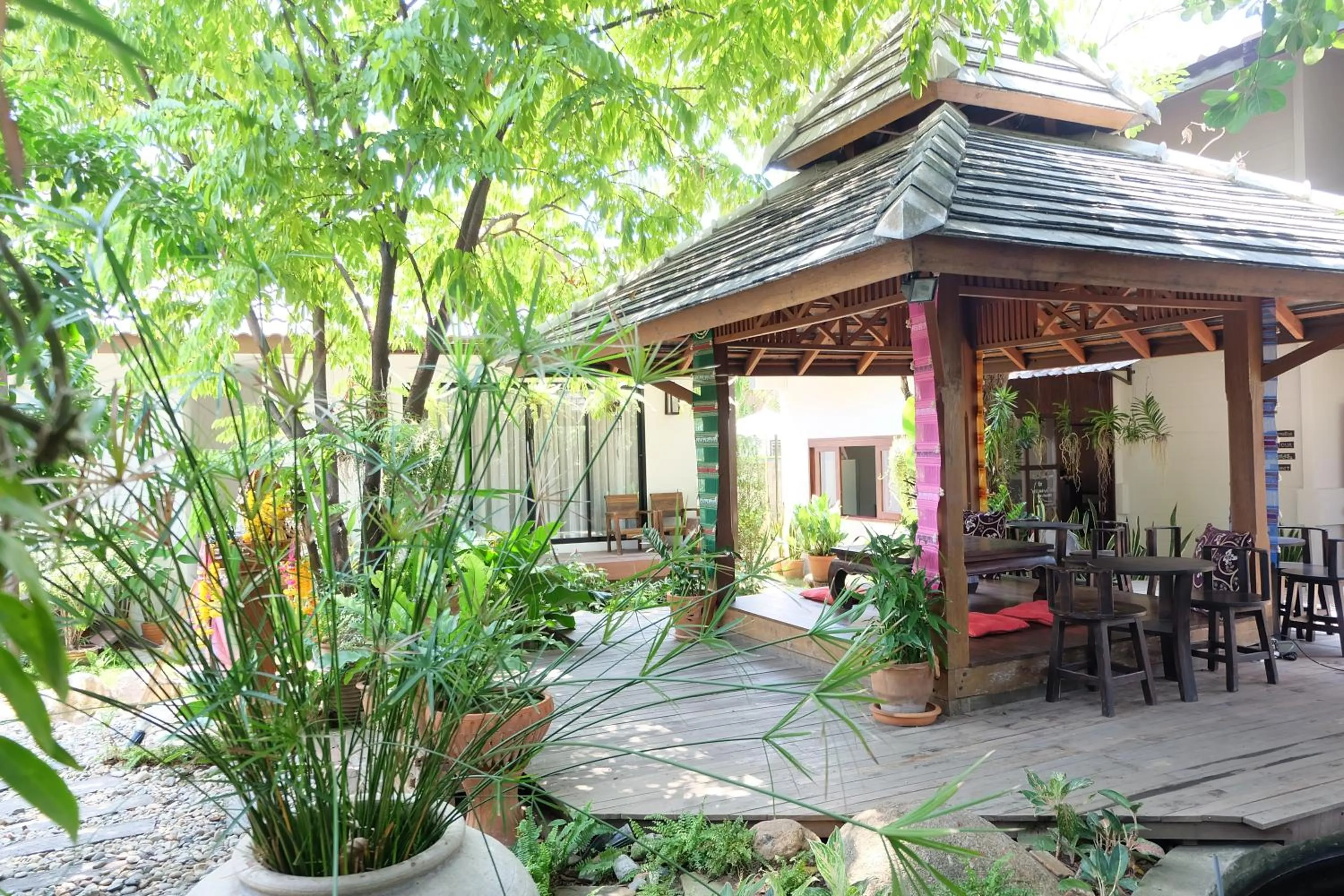 Garden in Kittawan Home&Gallery