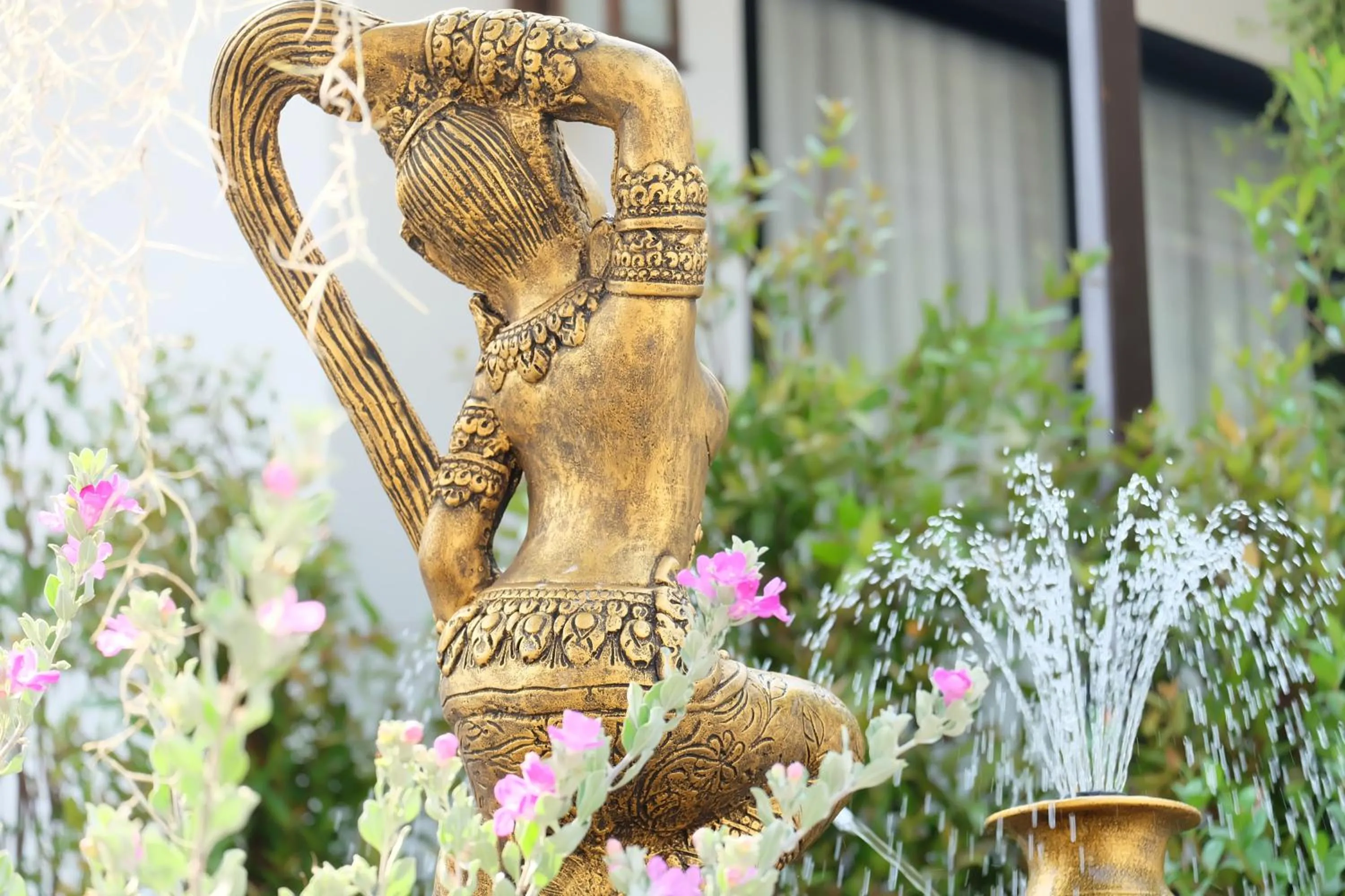 Garden in Kittawan Home&Gallery