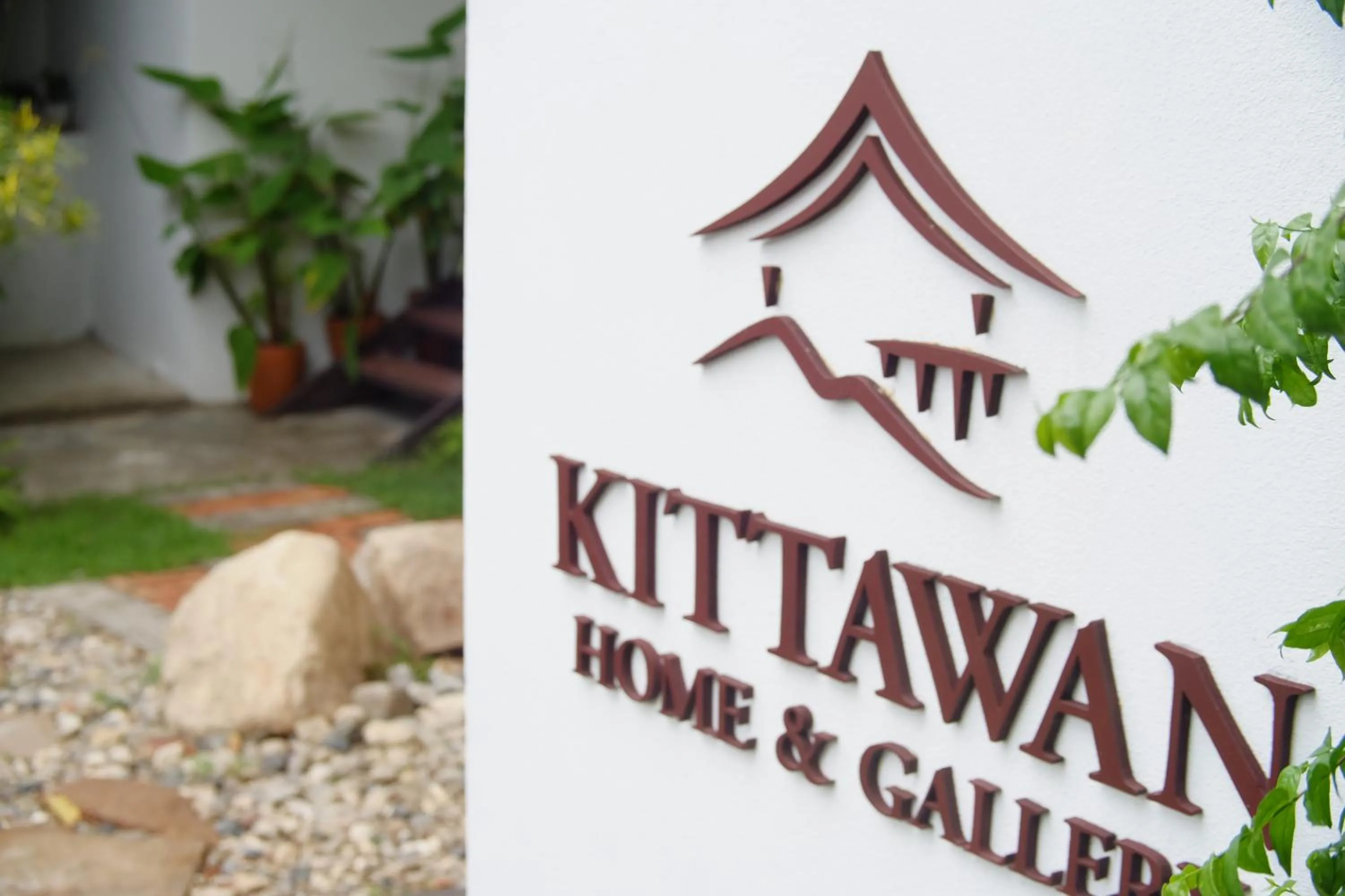 Property logo or sign in Kittawan Home&Gallery