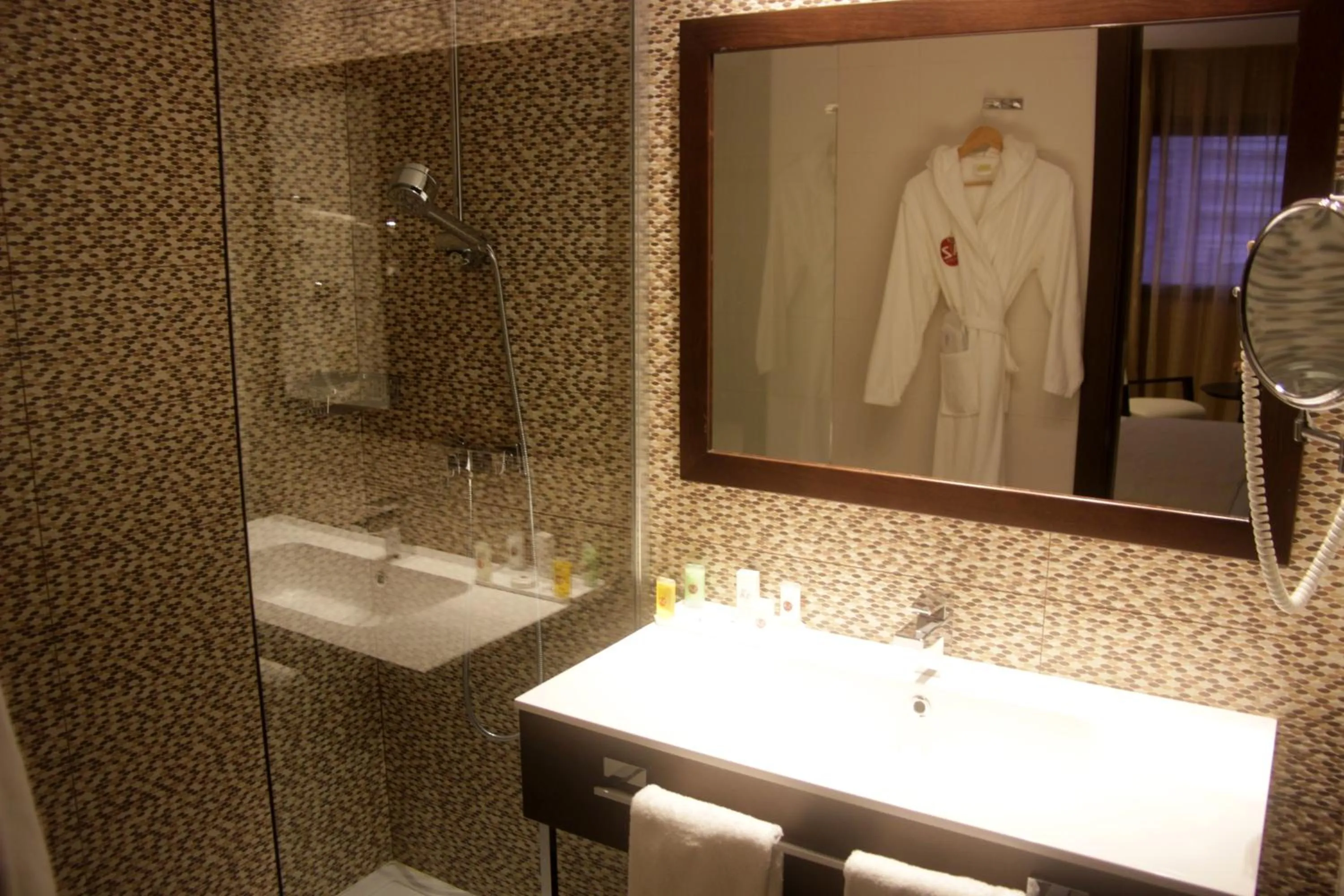 Bathroom in AZ Hôtels Zeralda