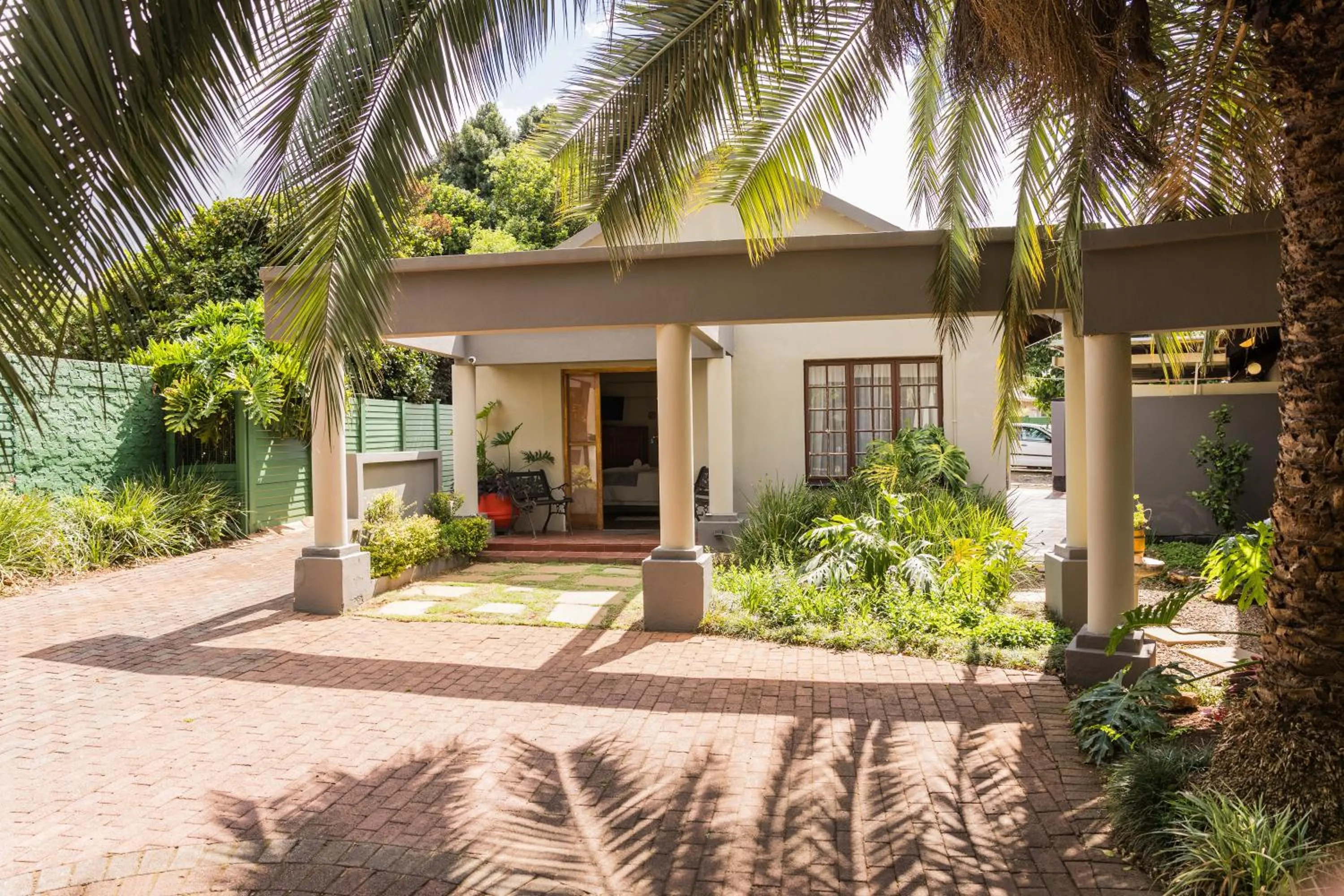 Property building in Rozendal Guest House