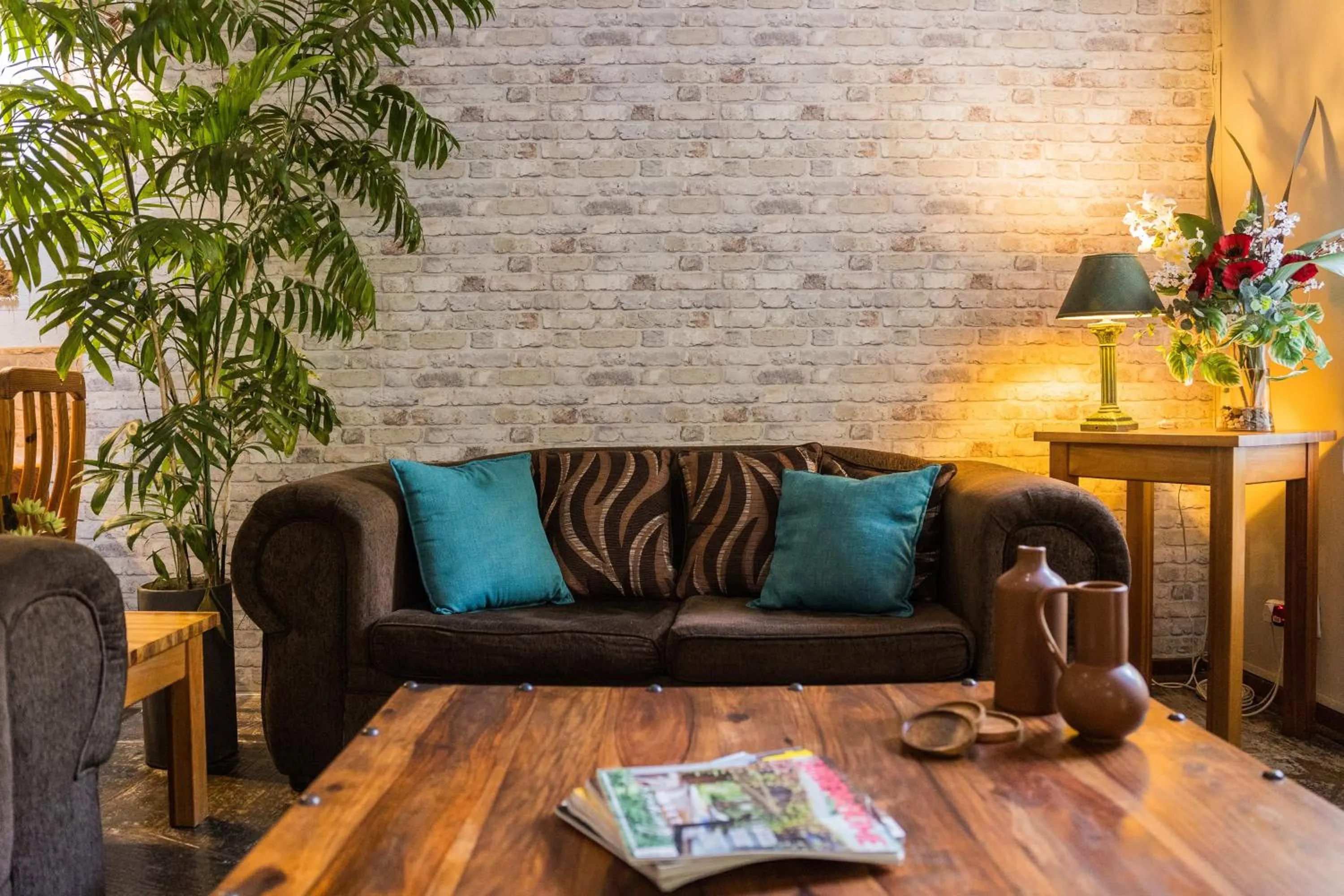 Living room in Rozendal Guest House