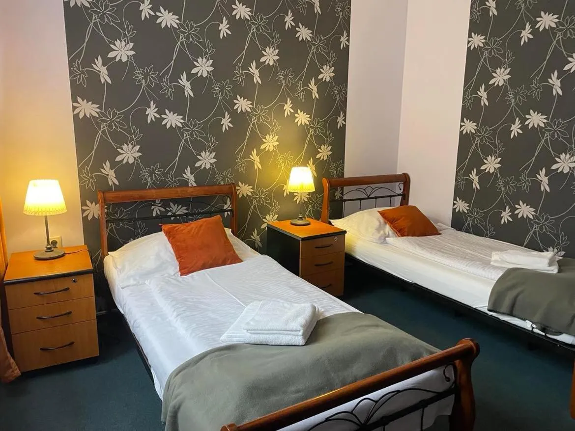 Photo of the whole room, Bed in Hotel Diana