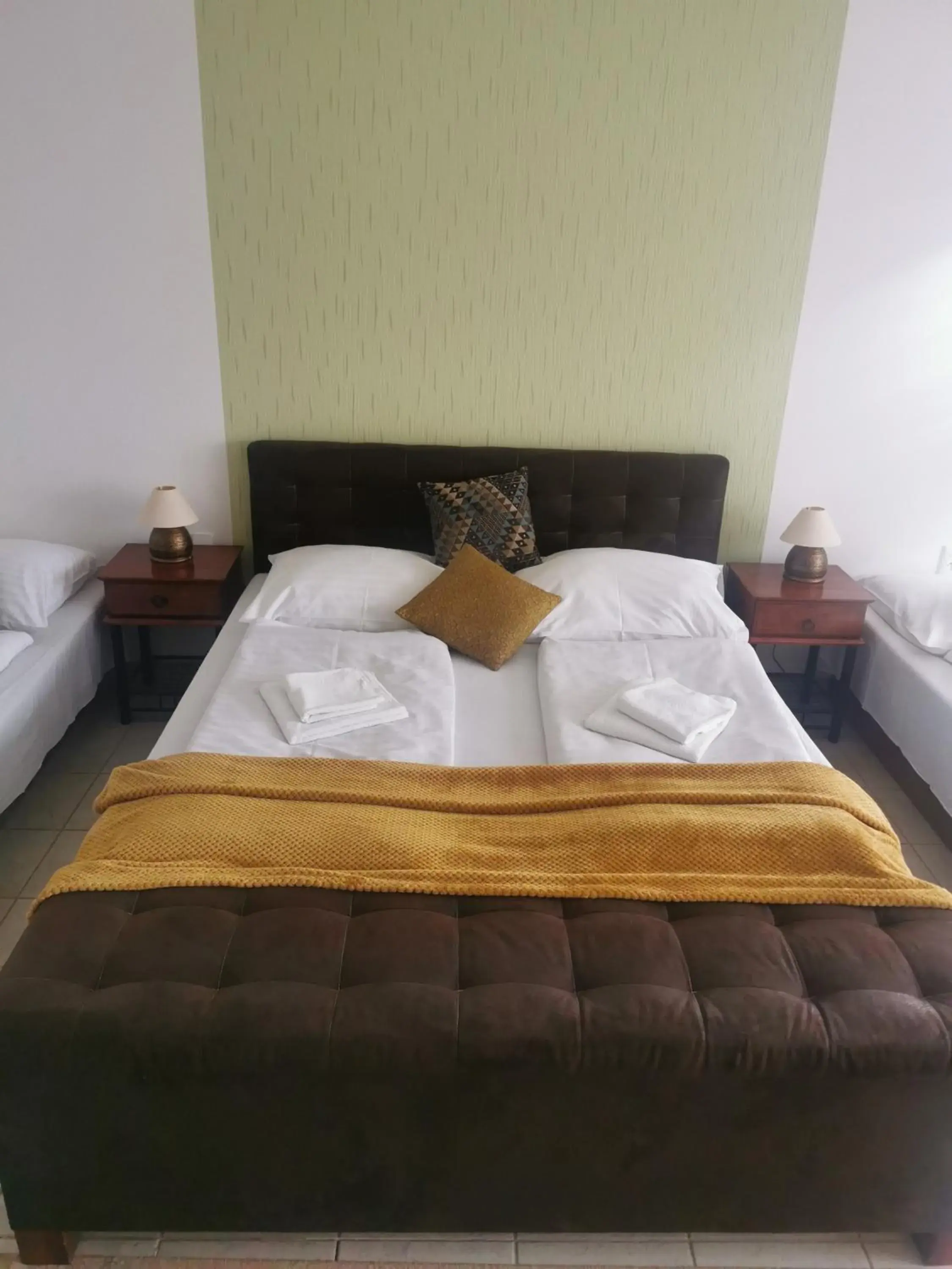 Quadruple Room - Disability Access in Hotel Diana Quadruple Room - Disability Access in Hotel Diana