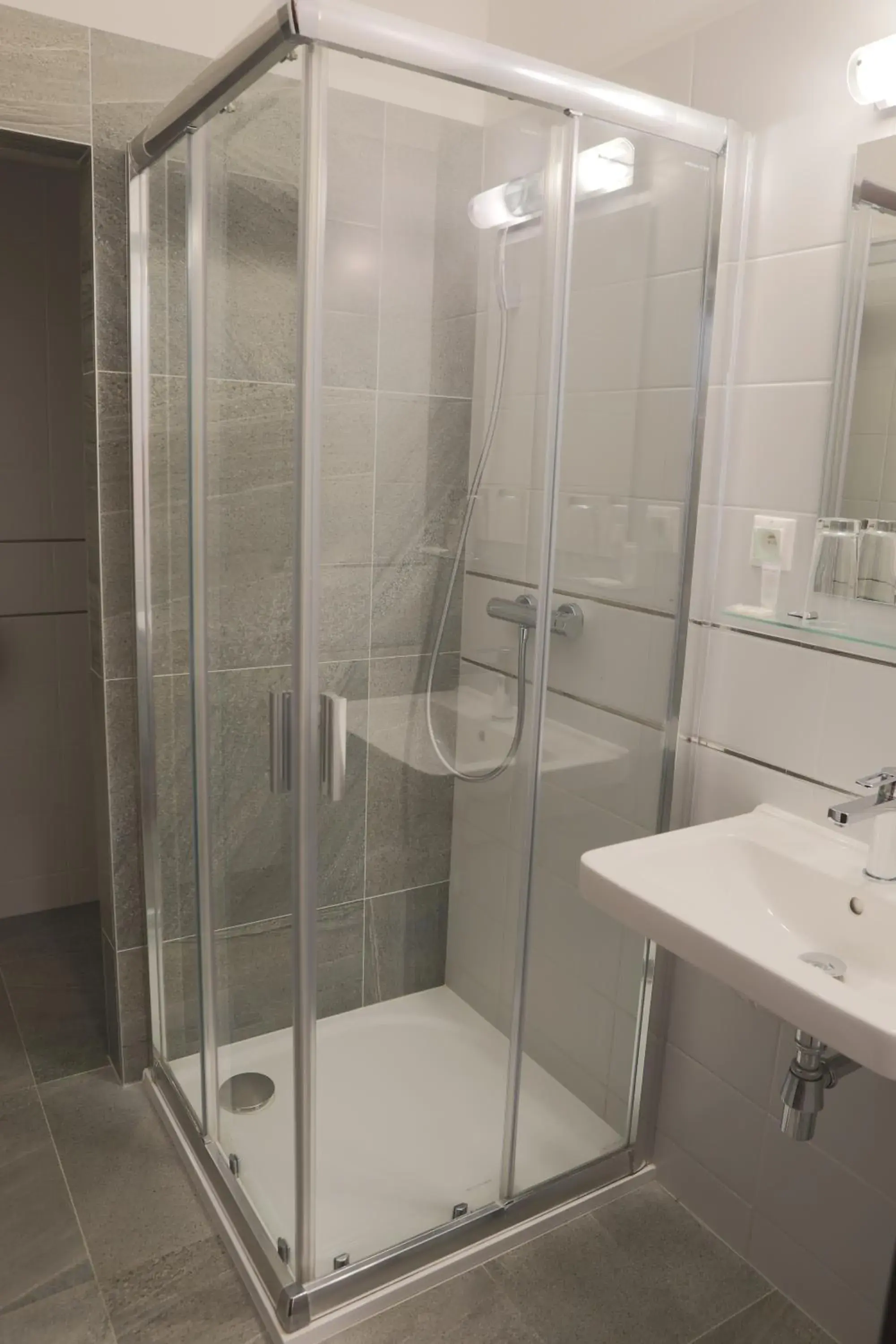 Twin Room - single occupancy in Hotel Diana Twin Room - single occupancy in Hotel Diana