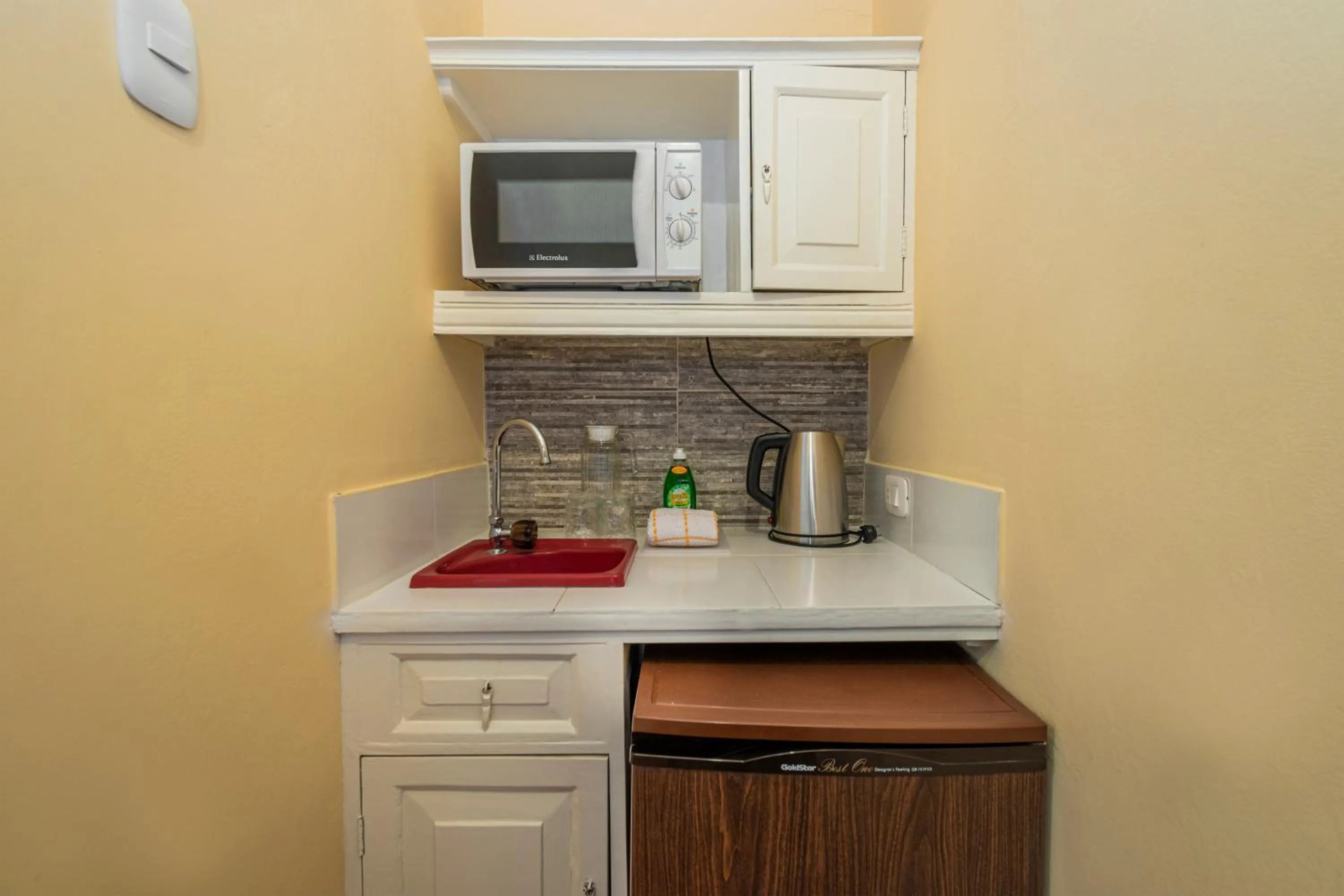 Coffee/tea facilities in El Patio Miraflores